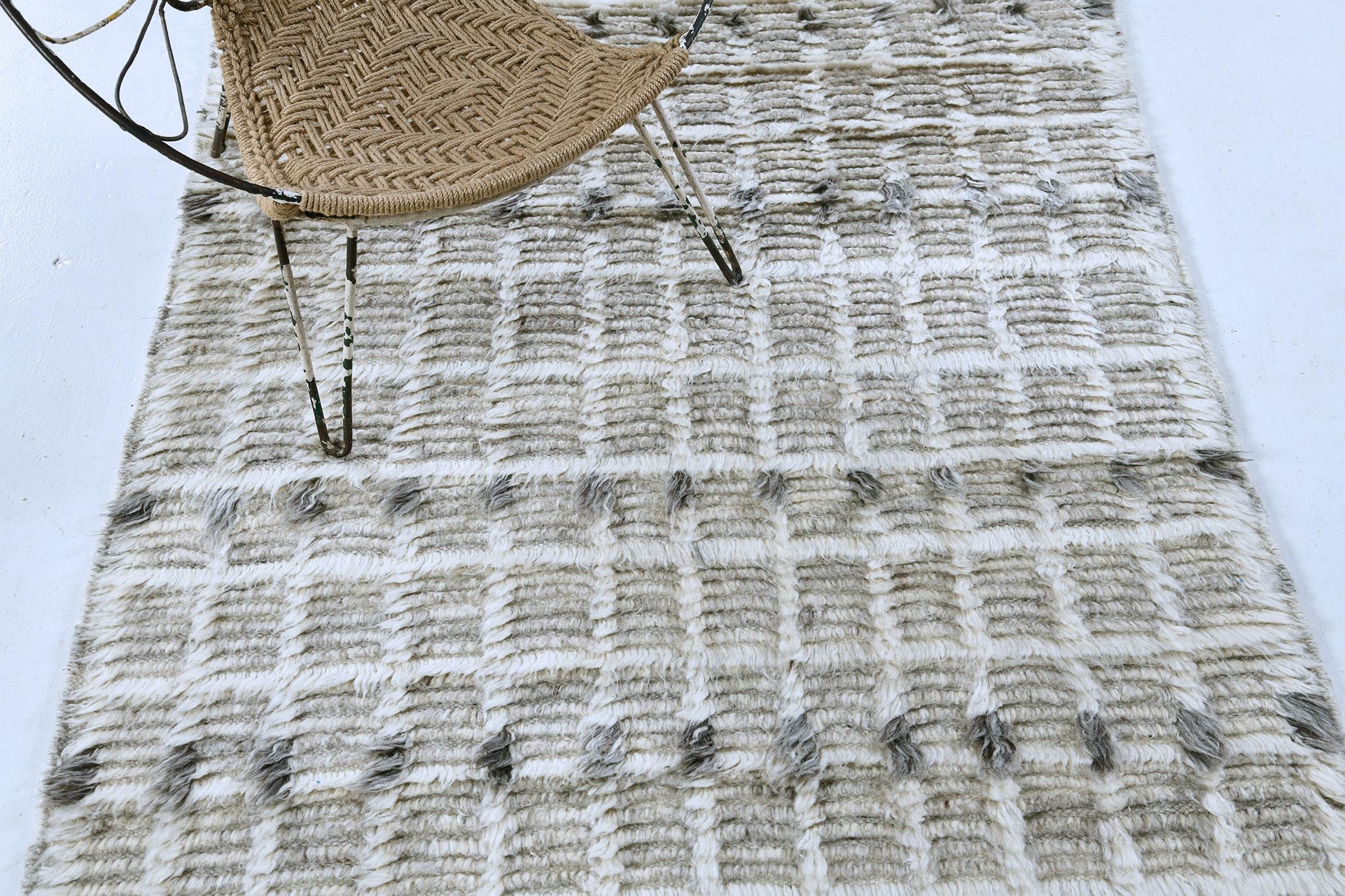 Mehraban Amihan, Collezione Sahara in vendita 1
