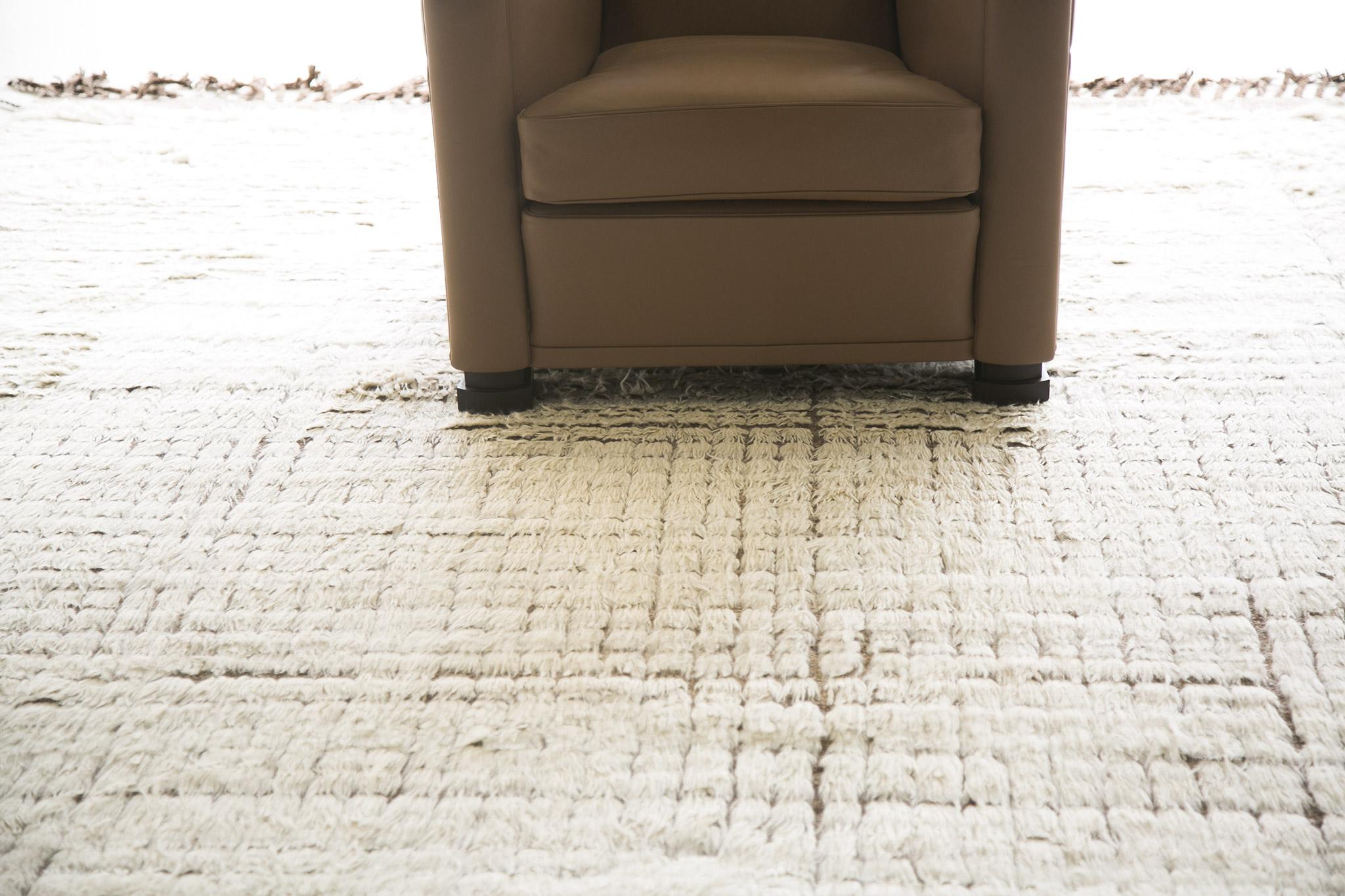 Rug Number
27770
Size
9' 4