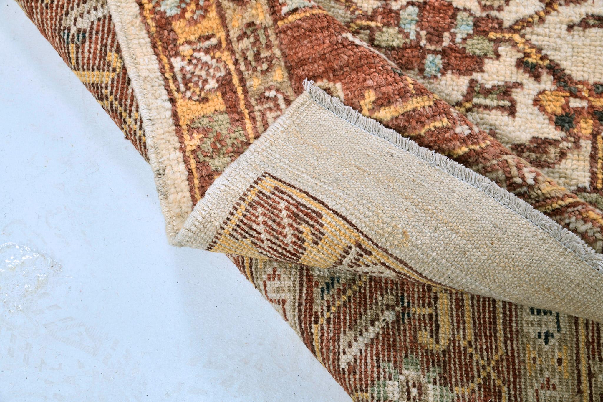 XXI secolo e contemporaneo Mehraban Rugs antico Mahal Revival in vendita