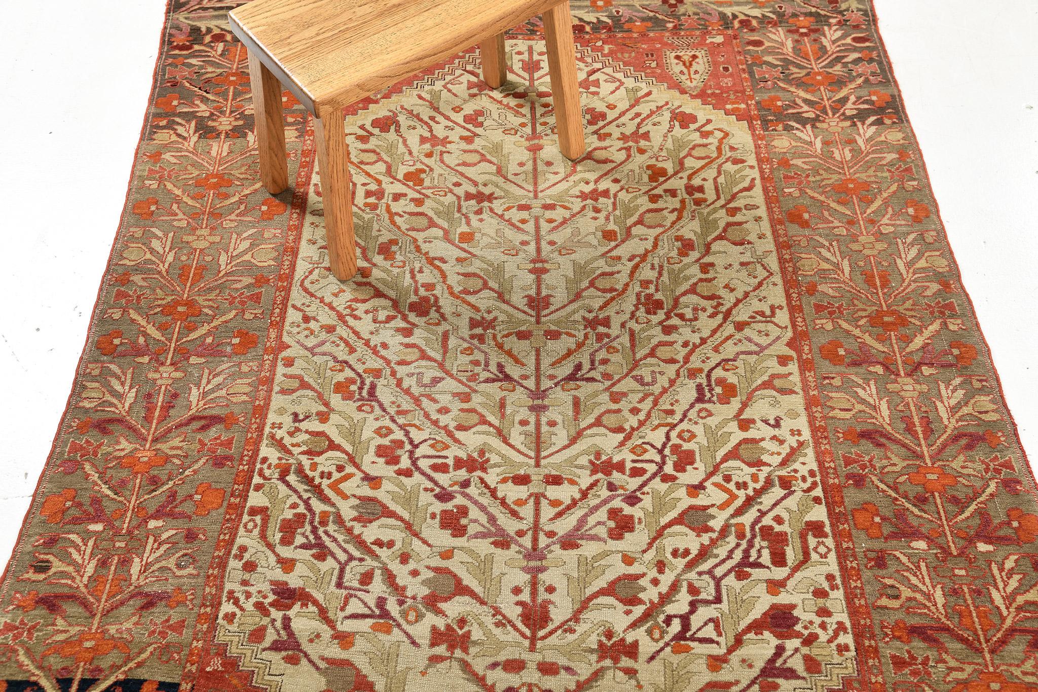 Early 20th Century Mehraban Antique Mishen Malayer For Sale
