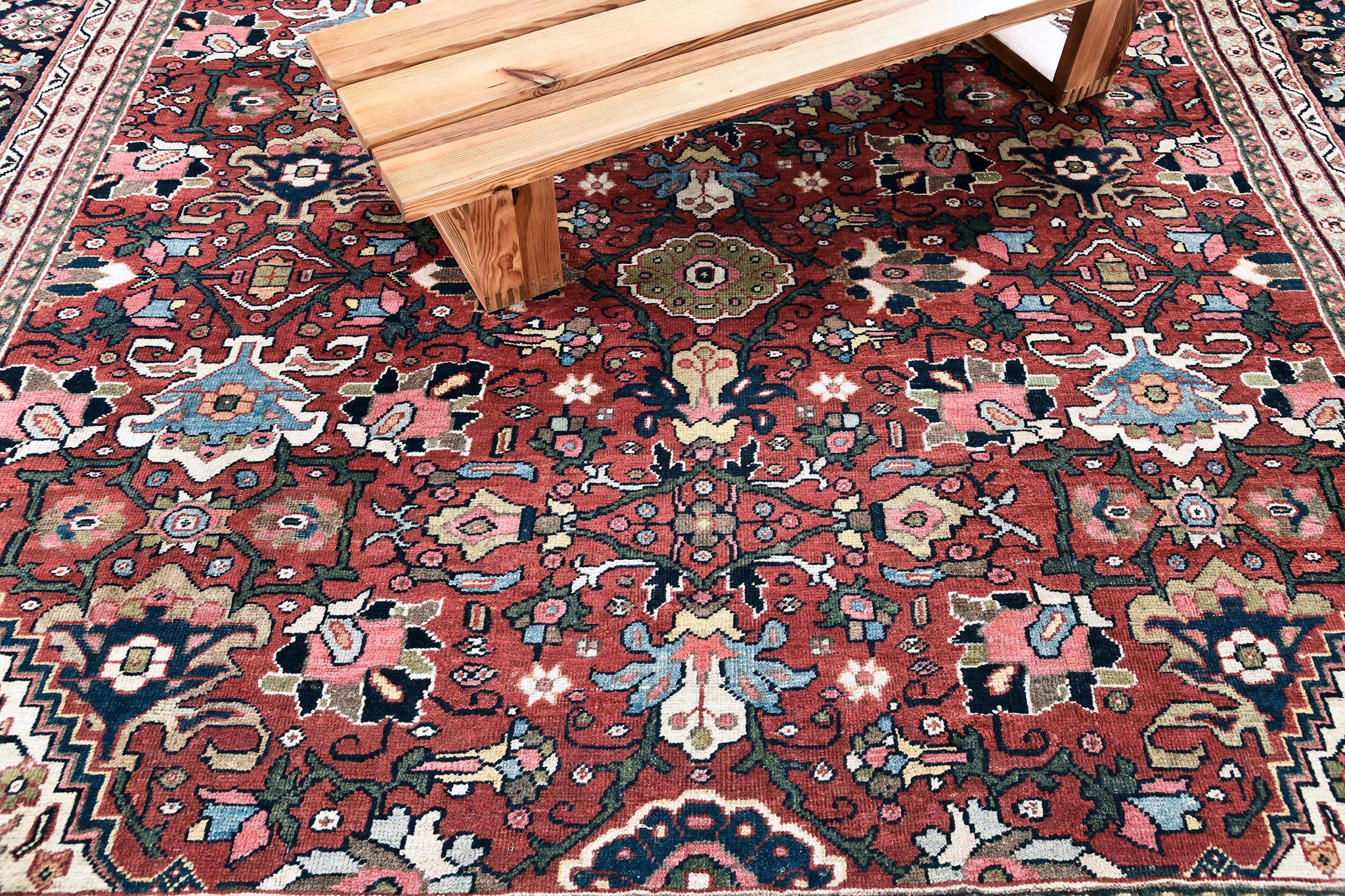 Mehraban Antico Mahal Persiano In condizioni buone in vendita a WEST HOLLYWOOD, CA