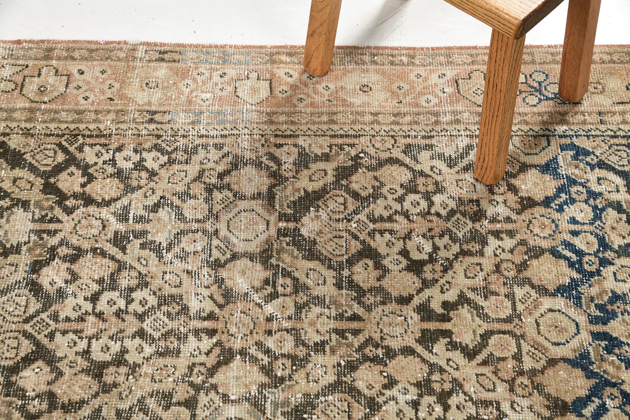 Mehraban Antique Persian Mahal Runner 57666 In Good Condition For Sale In WEST HOLLYWOOD, CA