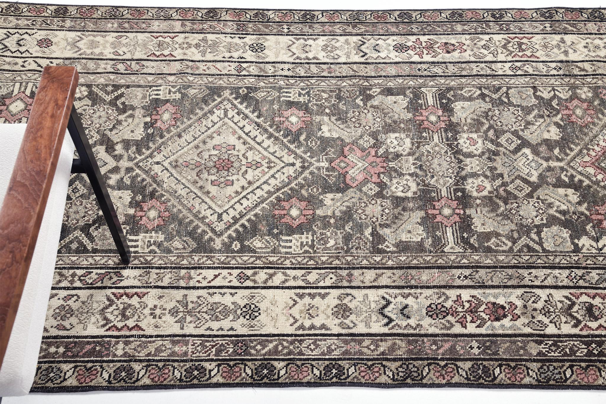 Numéro de tapis
32051
Taille
3' 7
