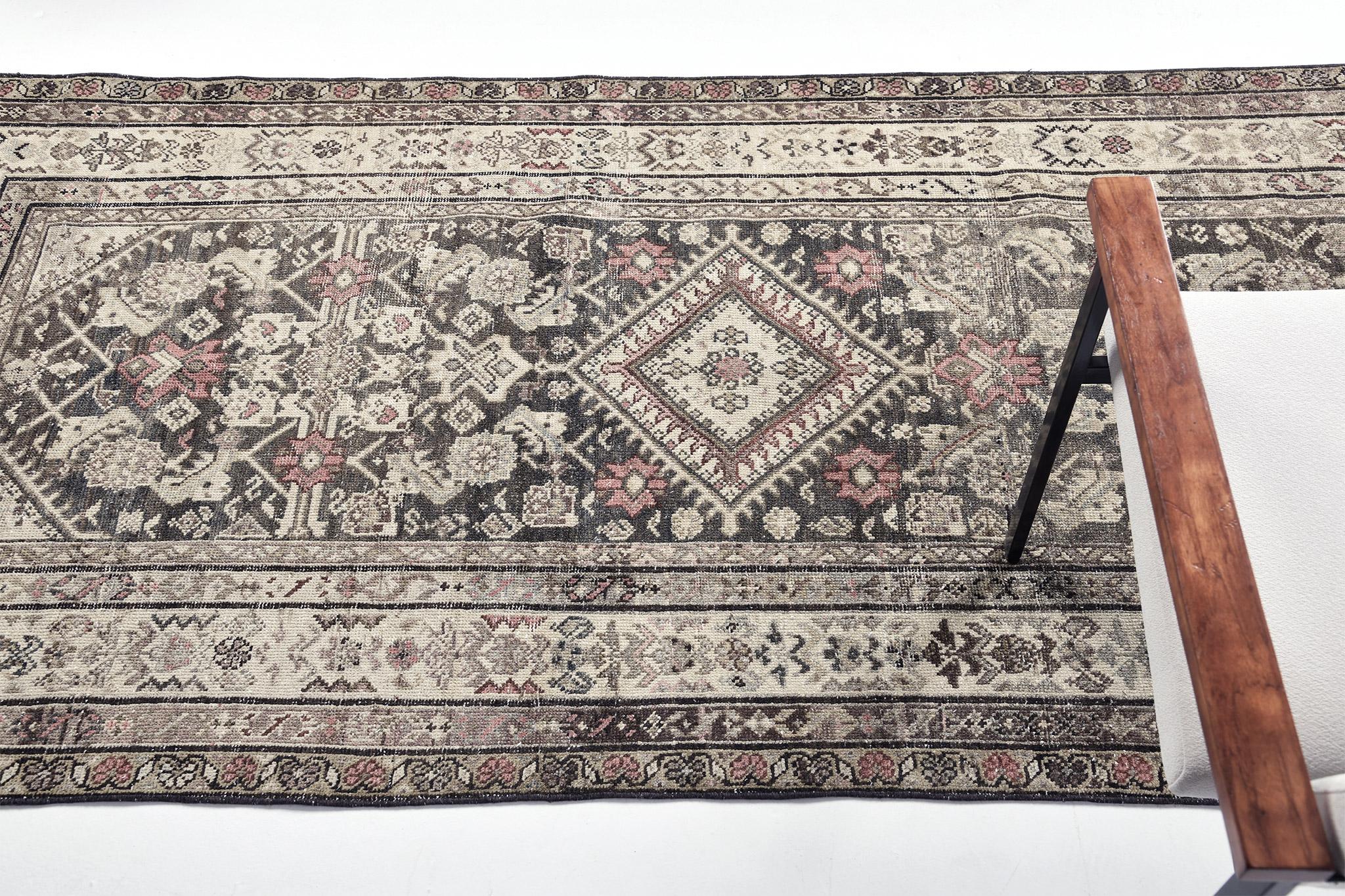 Perse Mehraban Malayer persan ancien en vente