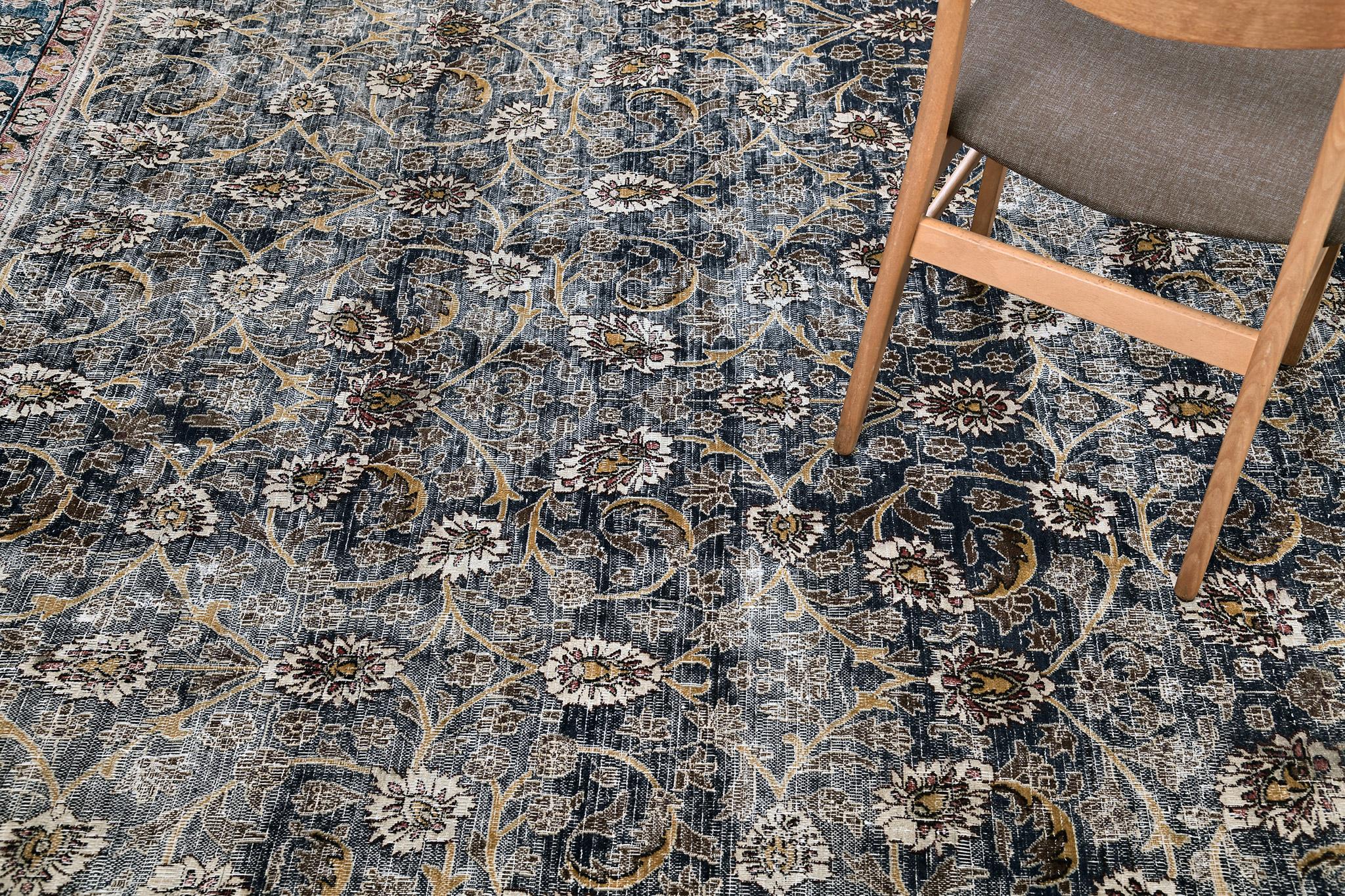 Rug Number
31919
Size
9' 10