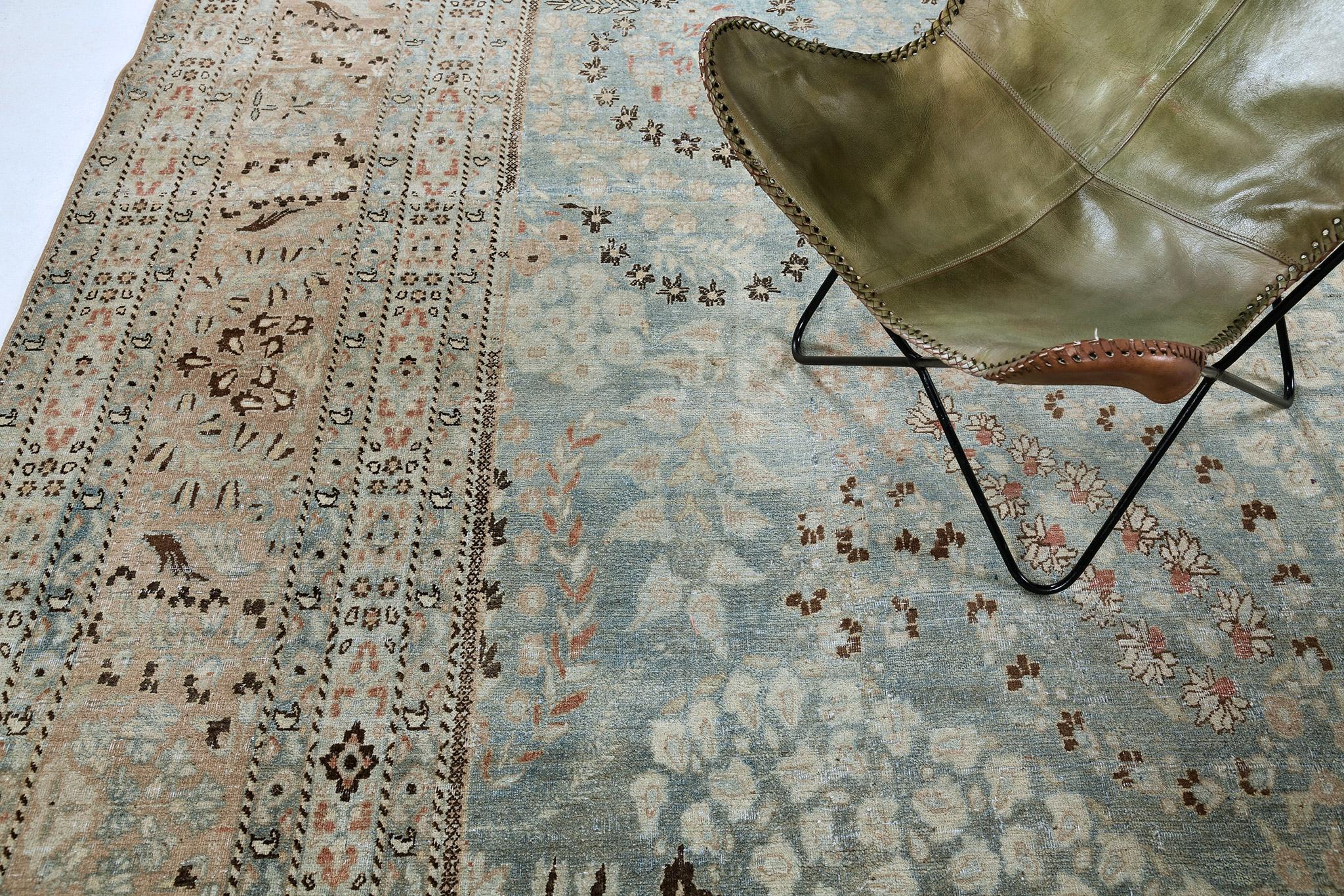 Mehraban Antique Persian Mashad In Good Condition For Sale In WEST HOLLYWOOD, CA