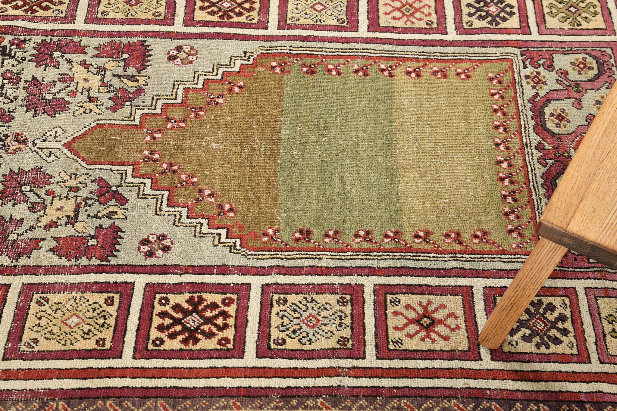 Early 20th Century Mehraban Antique Turkish Kirshir circa 1880 For Sale