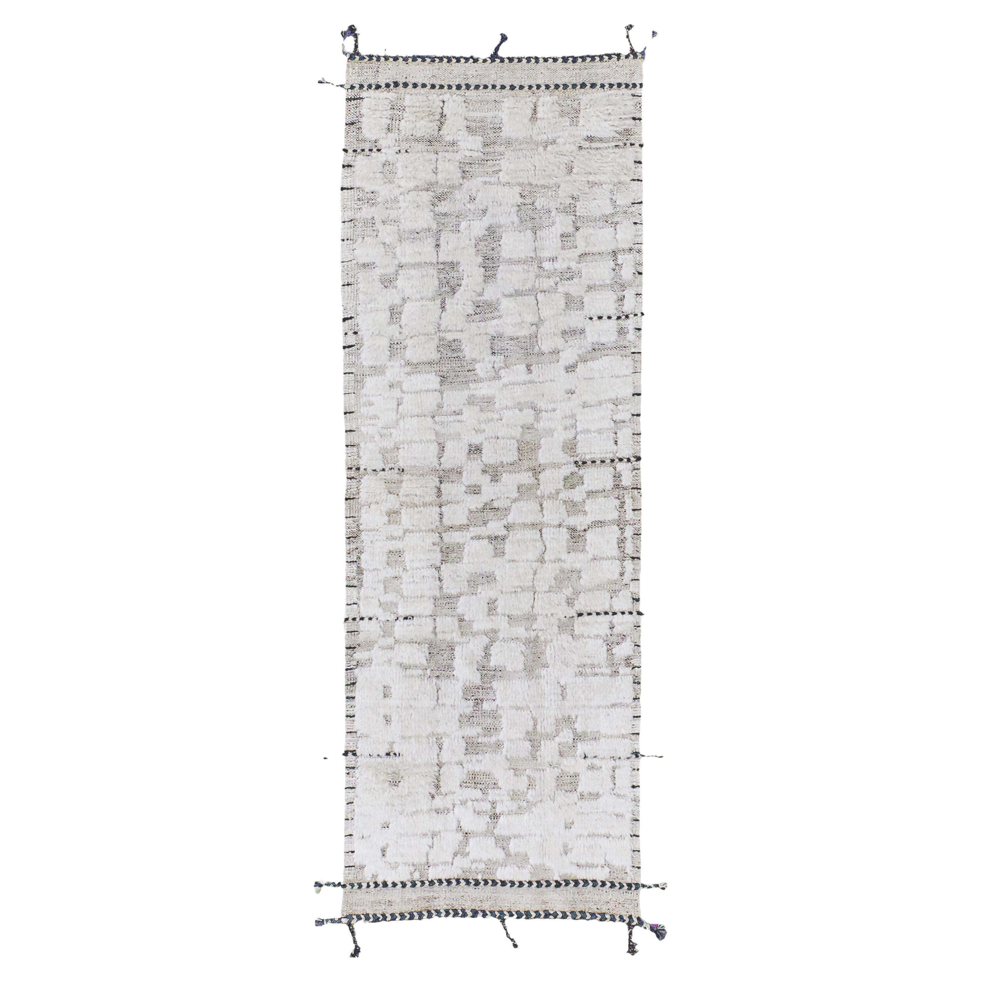 Runner Mehraban Anzade, Atlas Collection'S