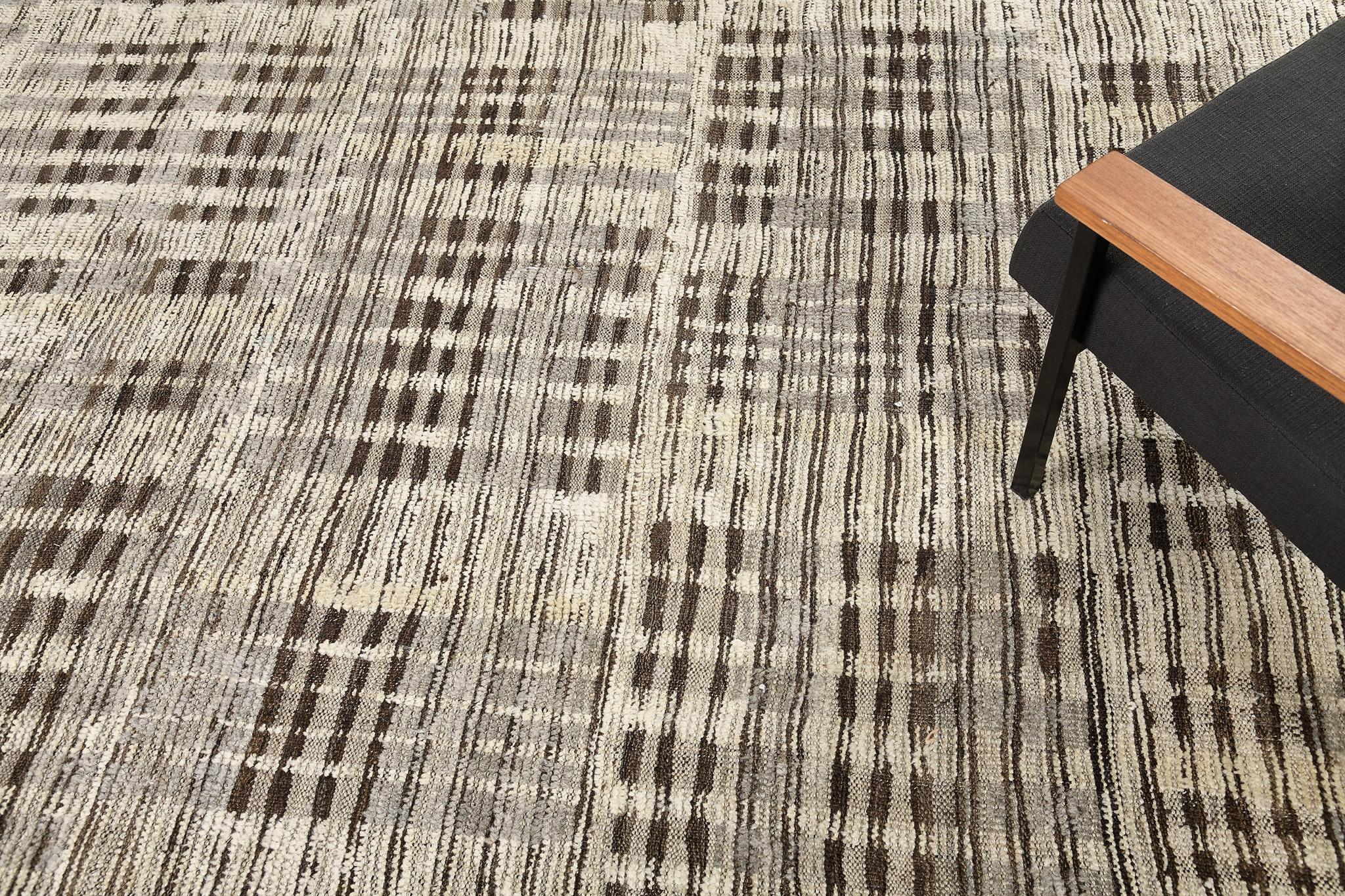 Noué à la main Mehraban Bacatta, Collection Atlas, Saisons en vente