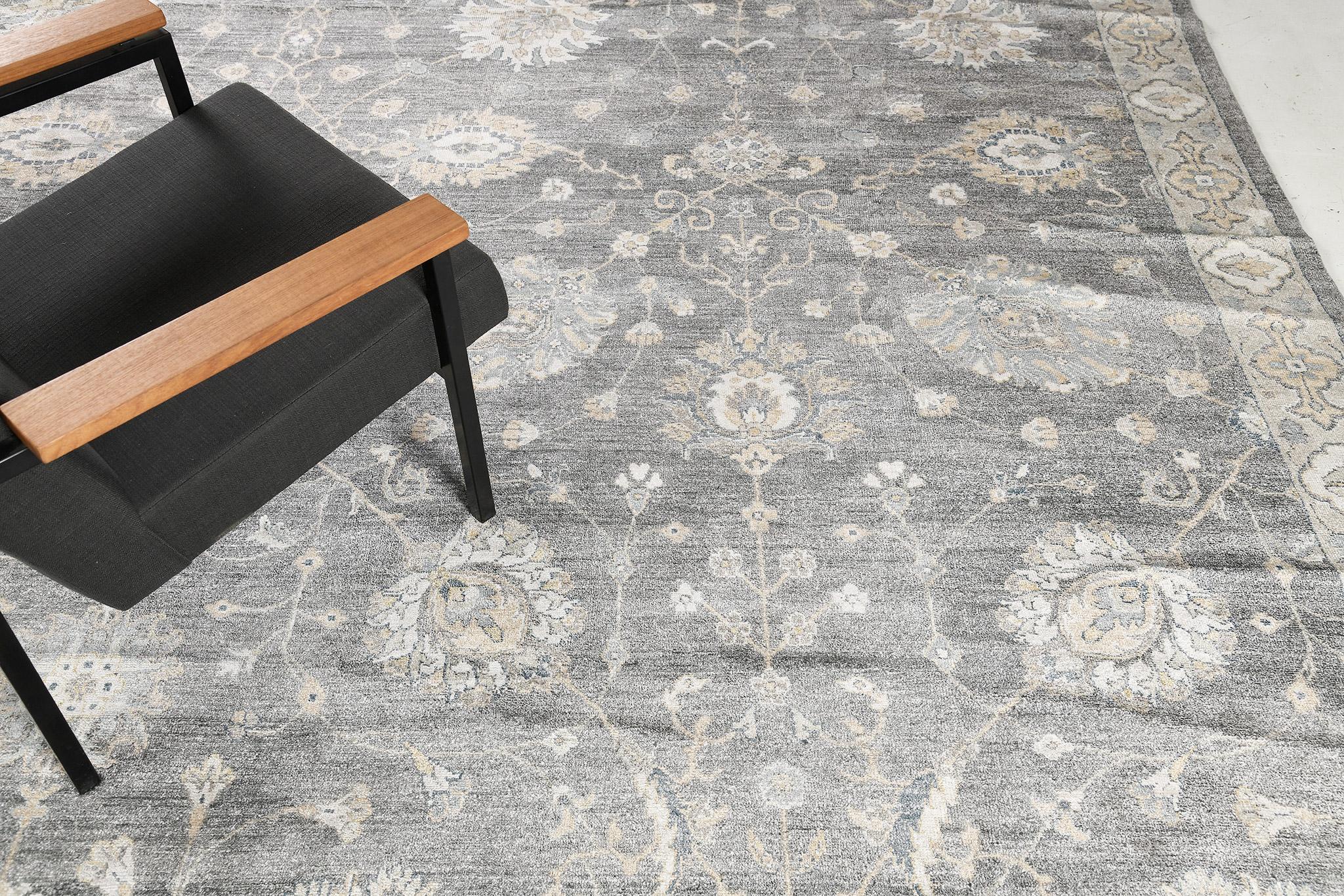 Tapis Mehraban en soie de bambou de la collection Fauna en vente 7