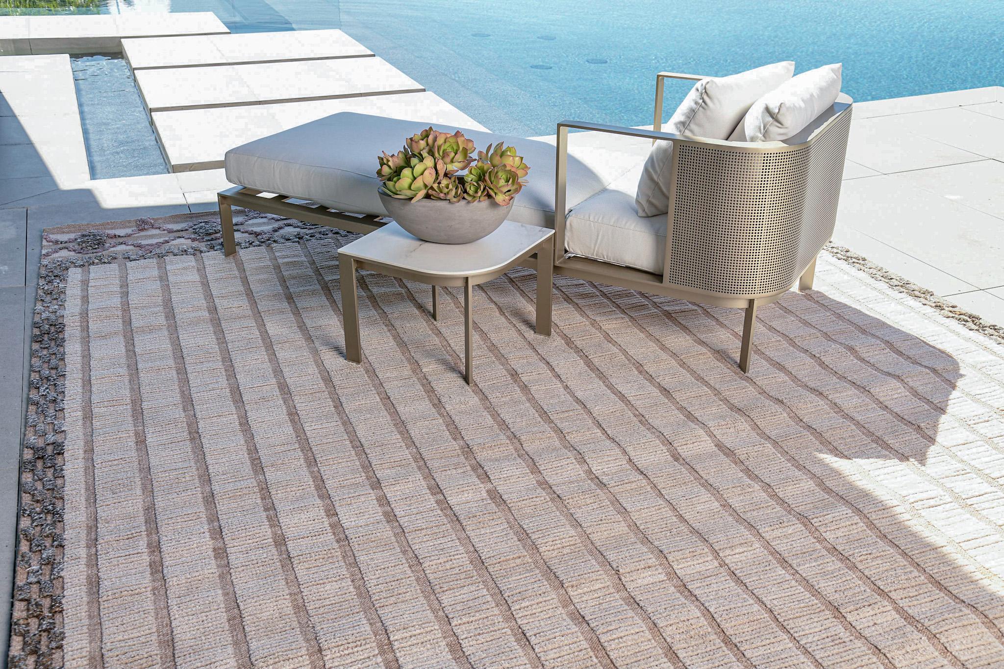 Indiano Mehraban Rugs, Nasim Collection Tappeto per esterni e interni in vendita