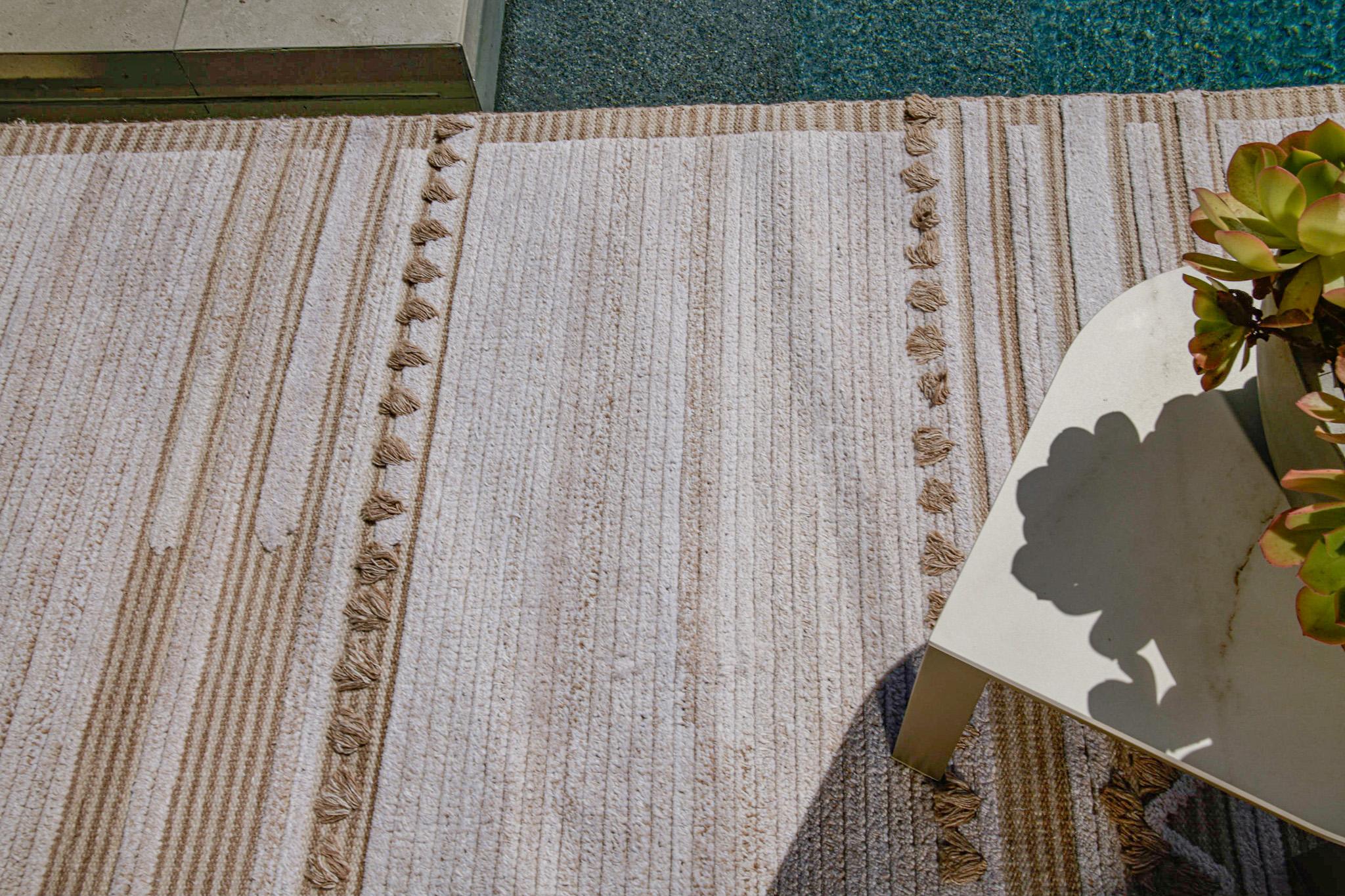 Annodato a mano Mehraban Rugs, Collezione Nasim Tappeto per interni e per esterni in vendita