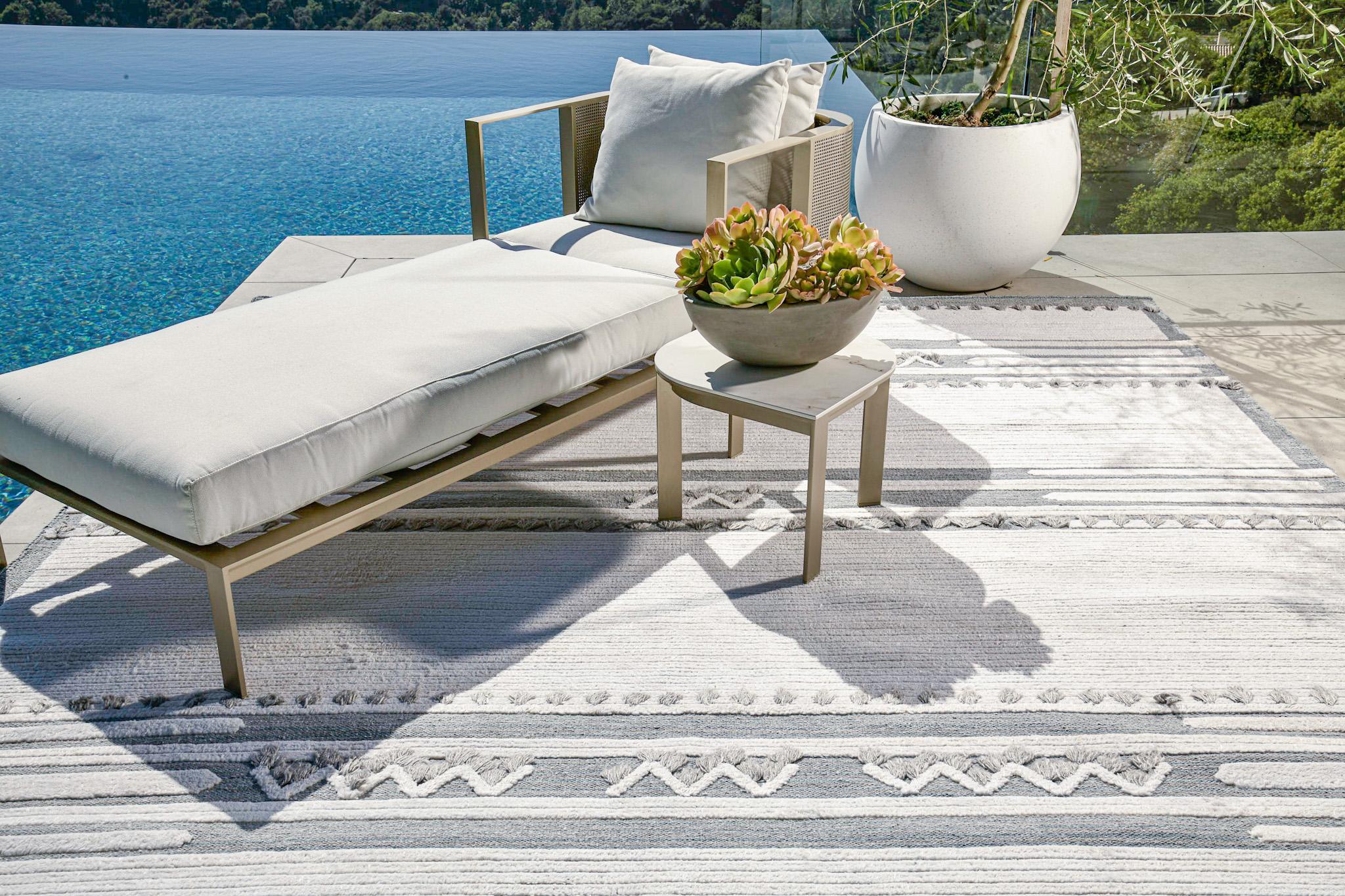 XXIe siècle et contemporain BARBERA, The Collective Nasim Tapis d'intérieur et d'extérieur en vente