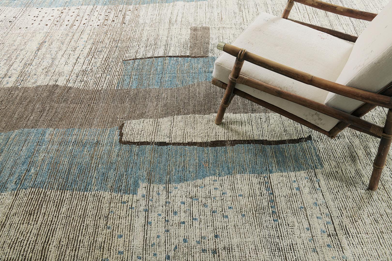 Berm’ forms an artistic approach that brings serenity and relaxation to the viewer’s eyes. Featuring the natural earth tone colour scheme, this exquisite rug plays along the sophisticated subtle texture that it brings to any space. Mehraban's Atlas