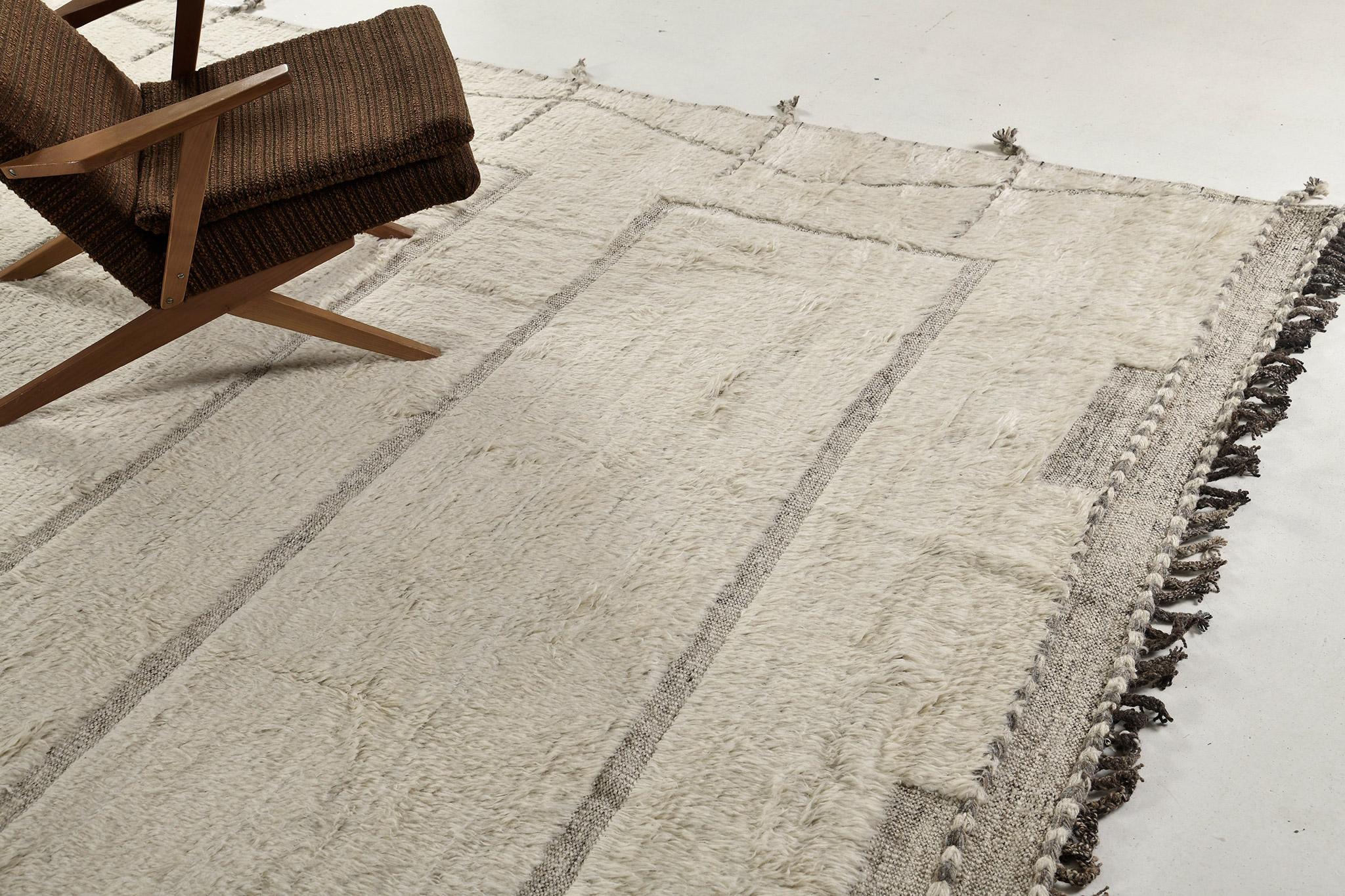 Cierzo is a signature collection of California. Its handwoven luxurious wool rug, made of remarkable and straightforward design and neutral tones. Haute Bohemian collection designed in Los Angeles named for the winds knitting together seasons,