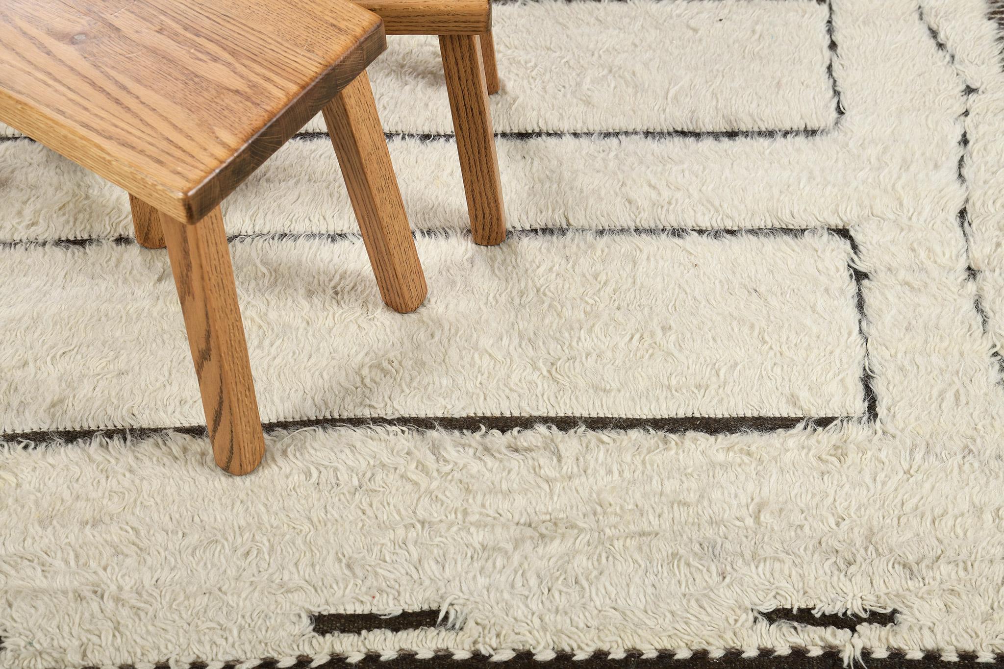 Numéro de tapis
27695
Taille
4' 8