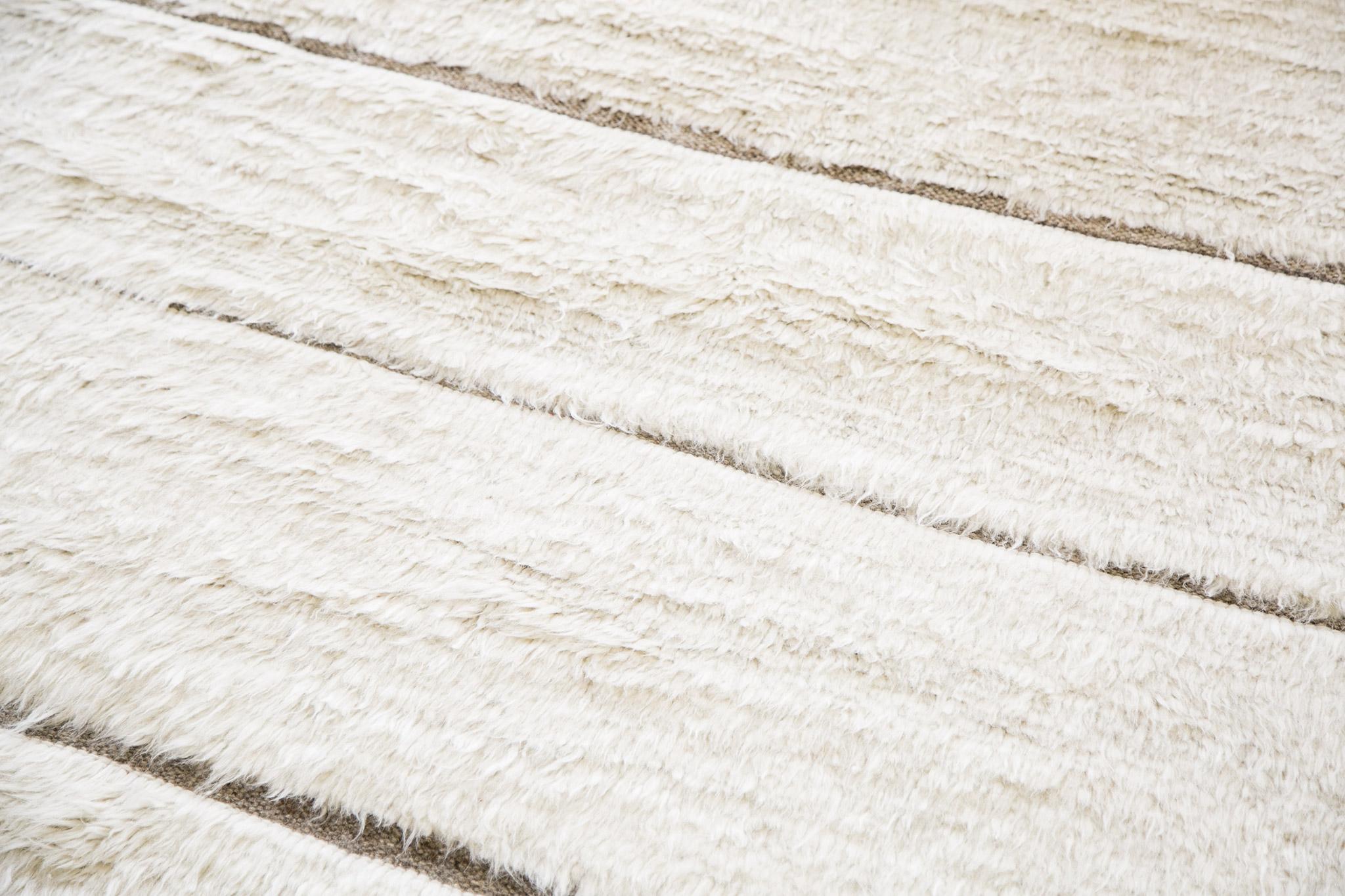 Numéro de tapis
27784
Taille
8' 7