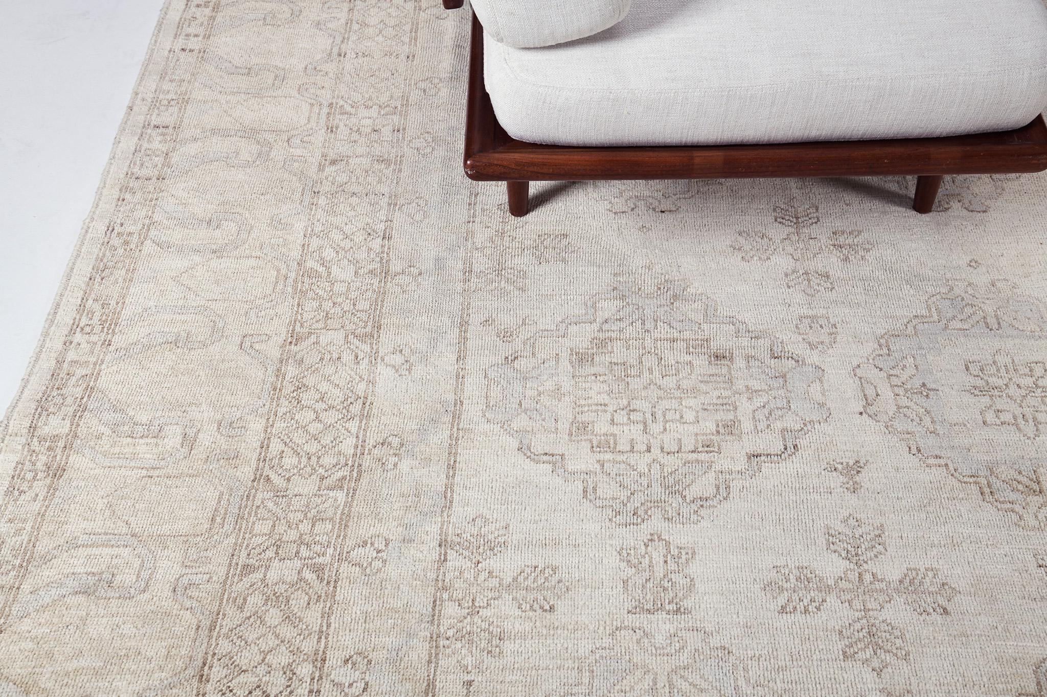 Rug Number
32082
Size
11' 10
