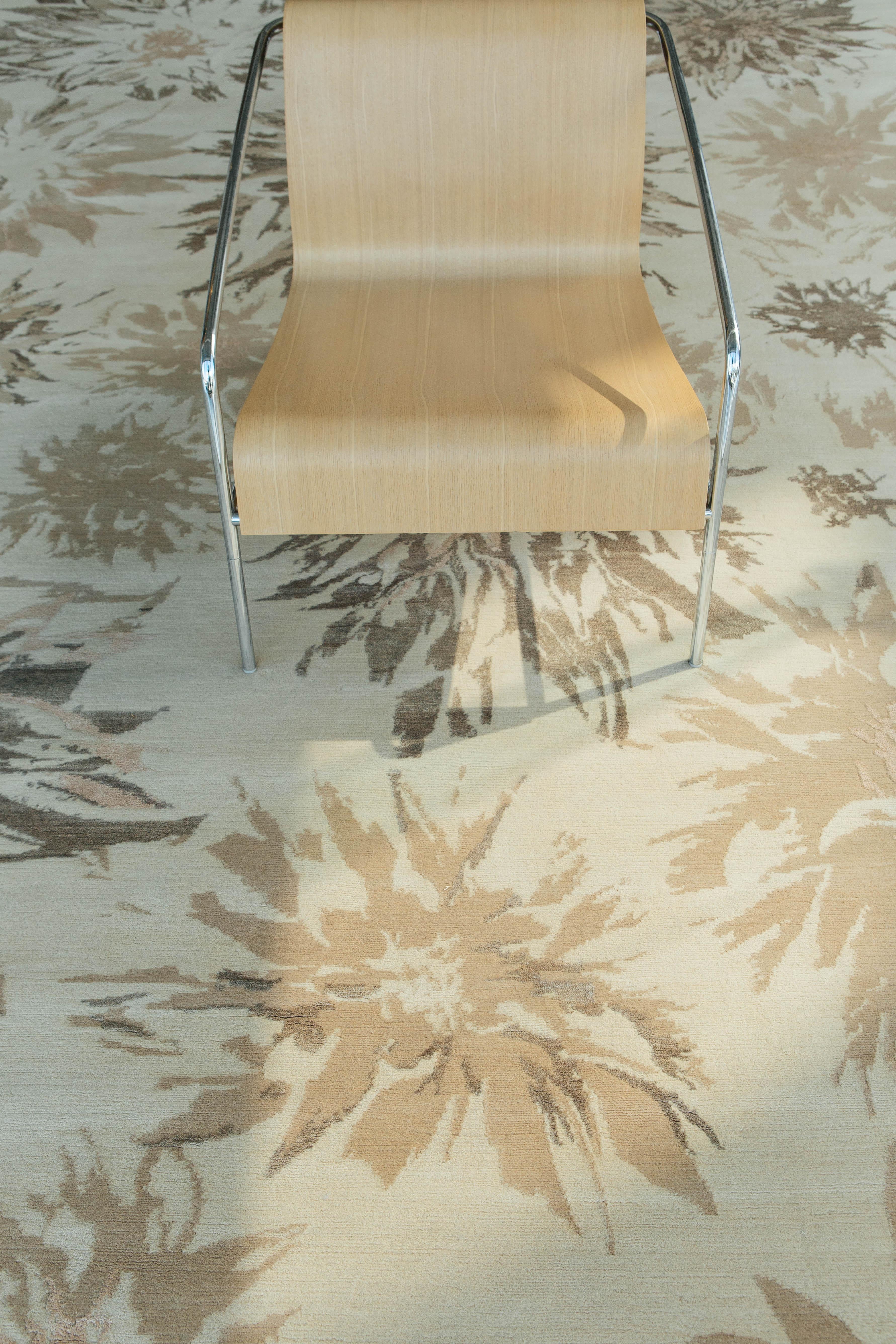 Mehraban Dahlia Rug by Sue Firestone In New Condition In WEST HOLLYWOOD, CA