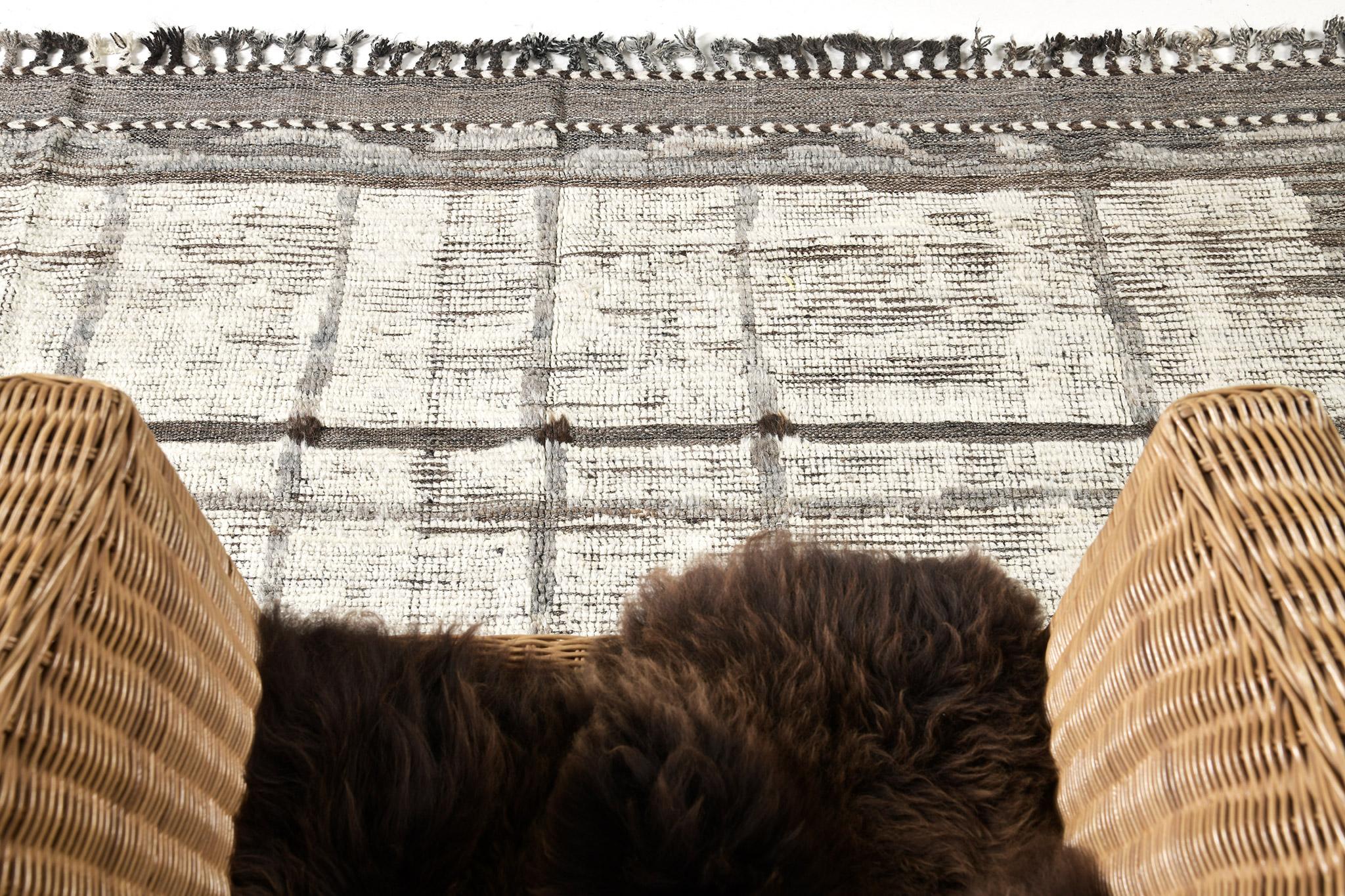 XXIe siècle et contemporain Mehraban Dassin, Collection Atlas, Saisons en vente
