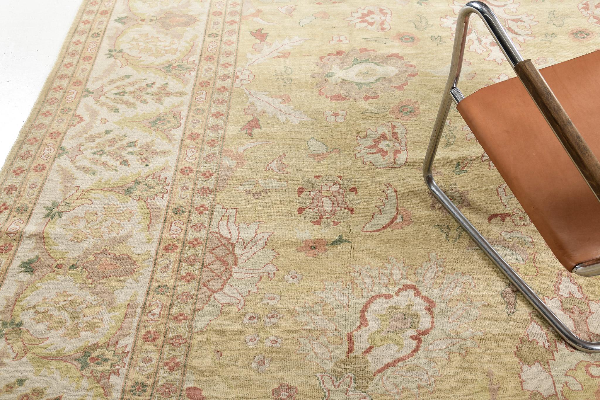 Ägyptisches Sultanabad-Teppich im Revival-Stil im Zustand „Neu“ im Angebot in WEST HOLLYWOOD, CA