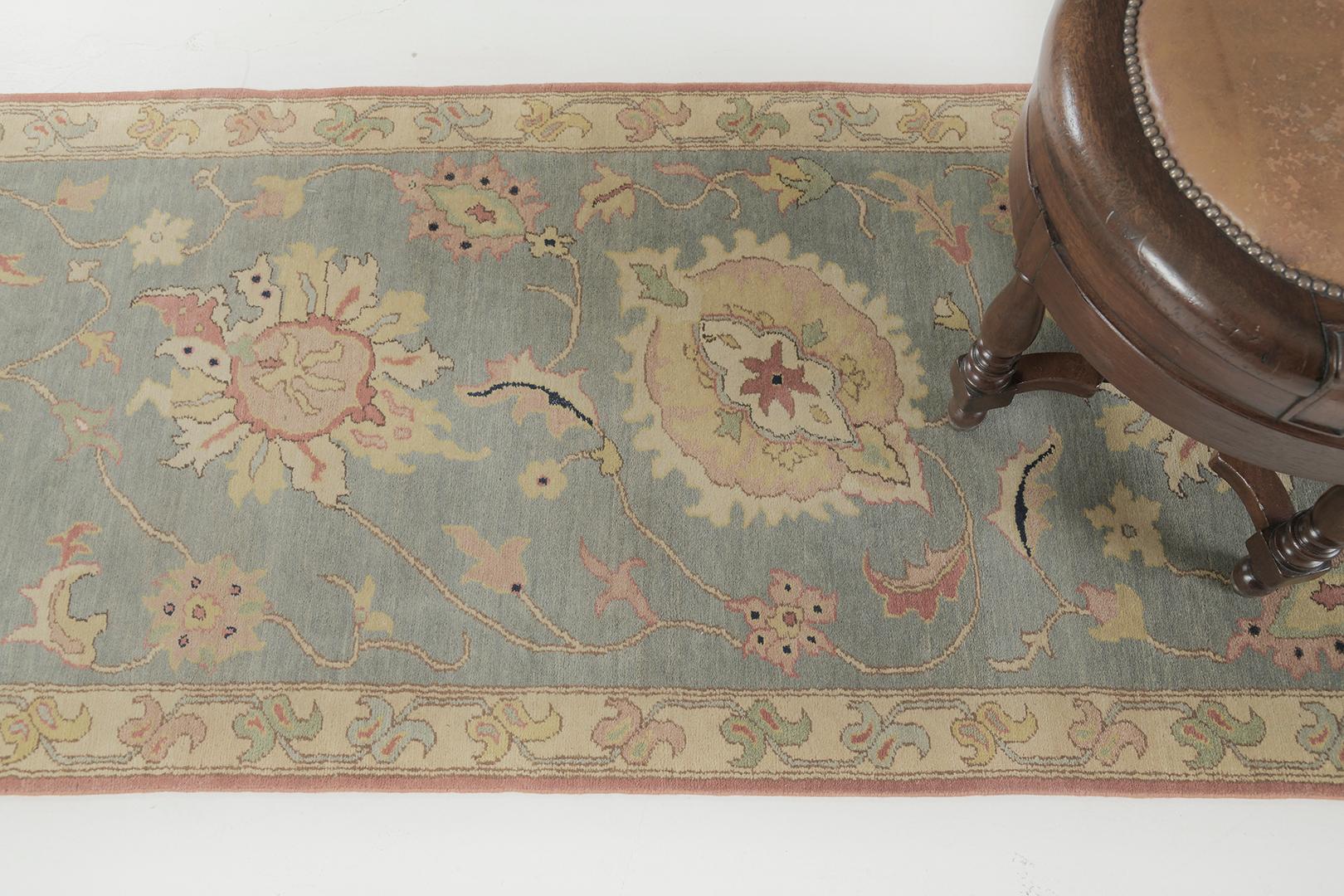 Mehraban Egyptian Sultanabad Design Revival Runner In New Condition For Sale In WEST HOLLYWOOD, CA