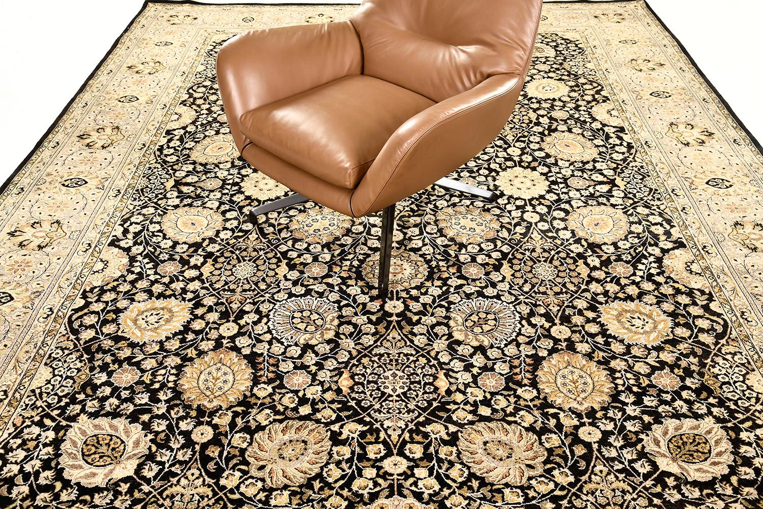 Mehraban Teppich im Allover-Design aus Tabriz mit natürlichem Farbton (Afghanisch) im Angebot