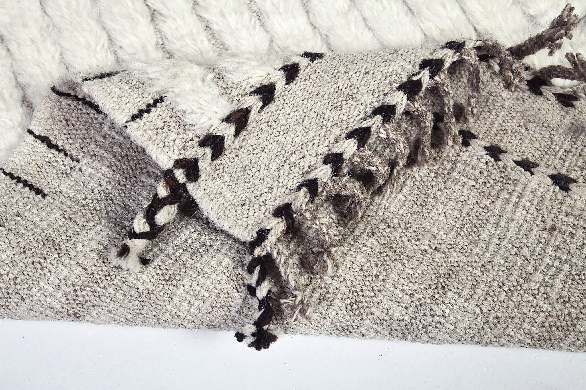 Mehraban Fohn-Läufer, Haute Bohemian (21. Jahrhundert und zeitgenössisch) im Angebot
