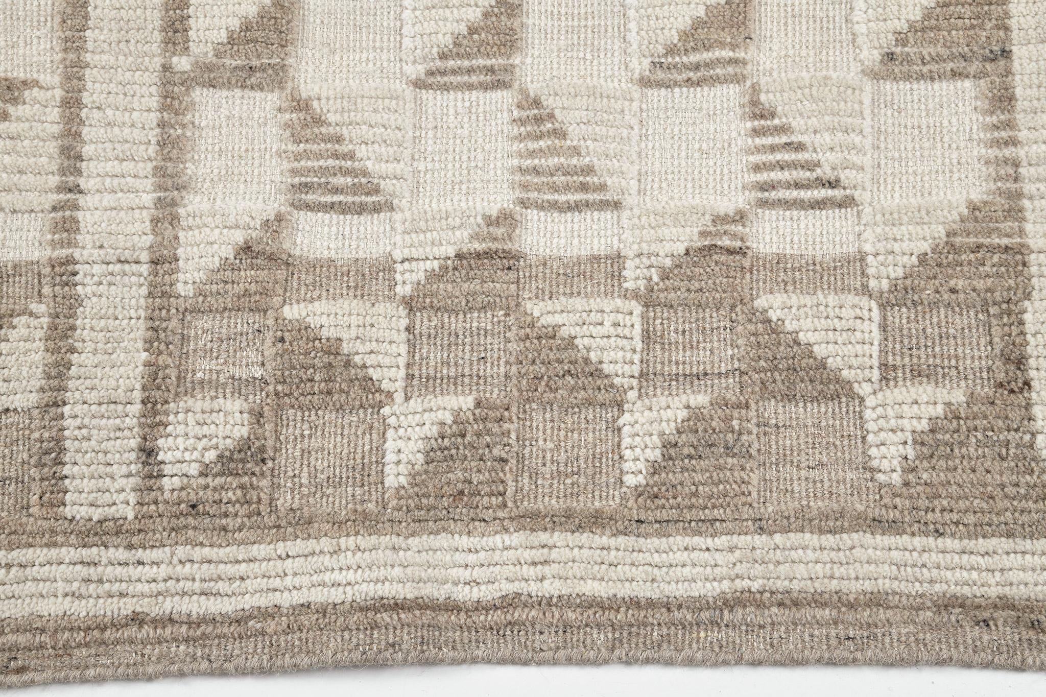 Revealing the panel design geometric motifs, Franc’ in Estancia Collection boasts its character and style. This captivating rug features stunning earthy toned shades in beige and taupe. This rug creates an impressive pattern perfect to be placed on