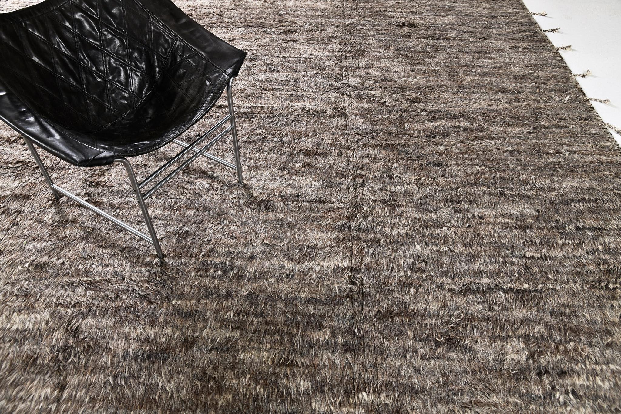 Numéro de tapis
27517
Taille
12' 6