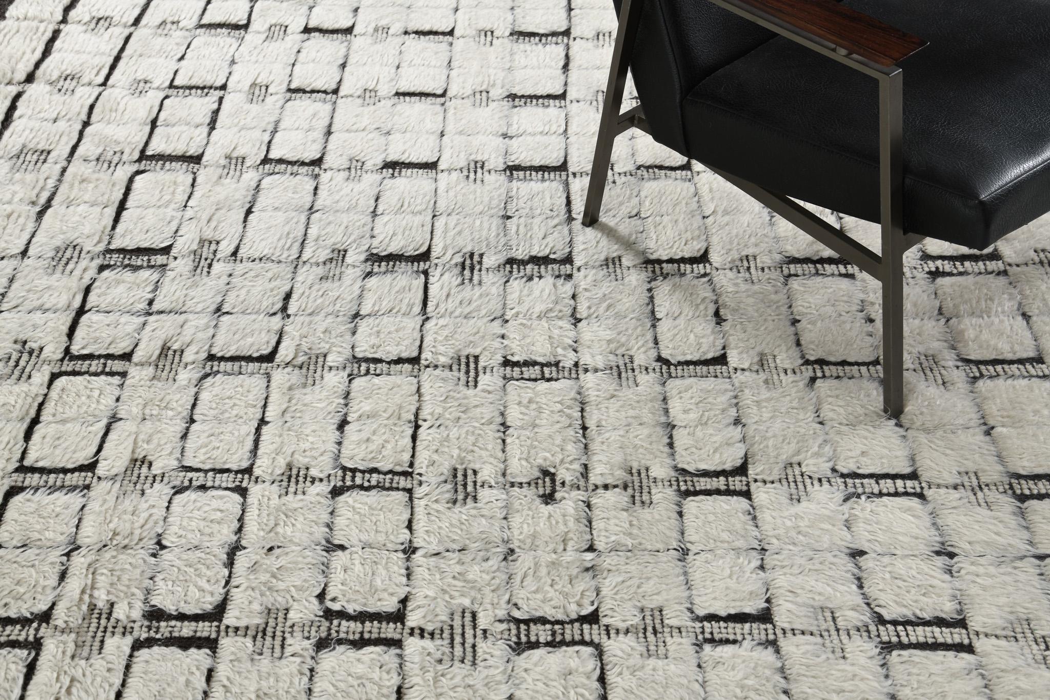 Ibis is one of the finest and stunning detailed pile weave from our Sandpiper collections. The contemporary design in neutral color scheme allows the designer to create a fabulous interior that leaves your guests gazing in awe of this noteworthy