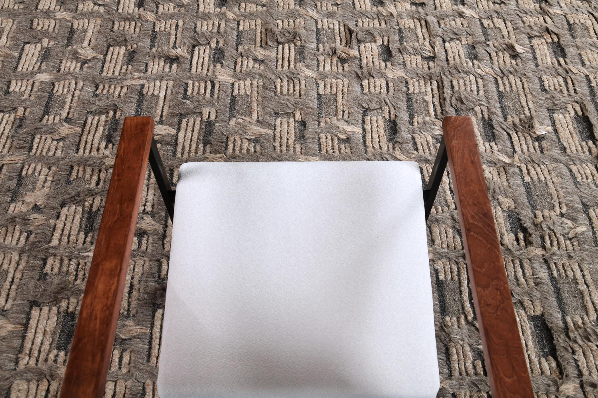 Rug Number
32167
Size
8' 2
