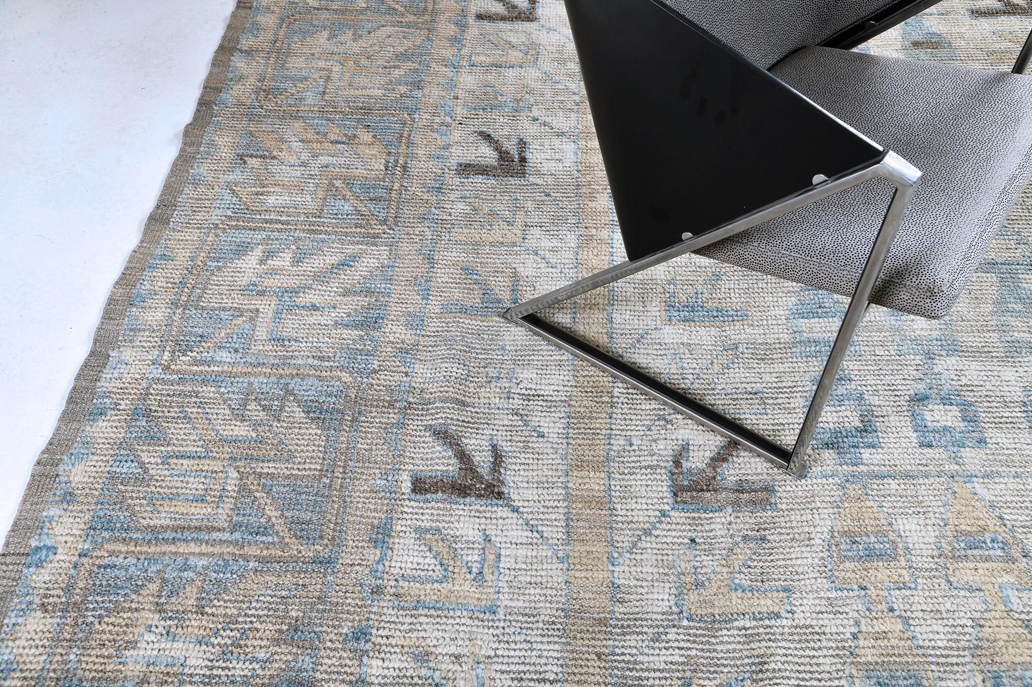 Mehraban Kazak Seasons Galeriegröße, Domicile Kollektion im Angebot 1
