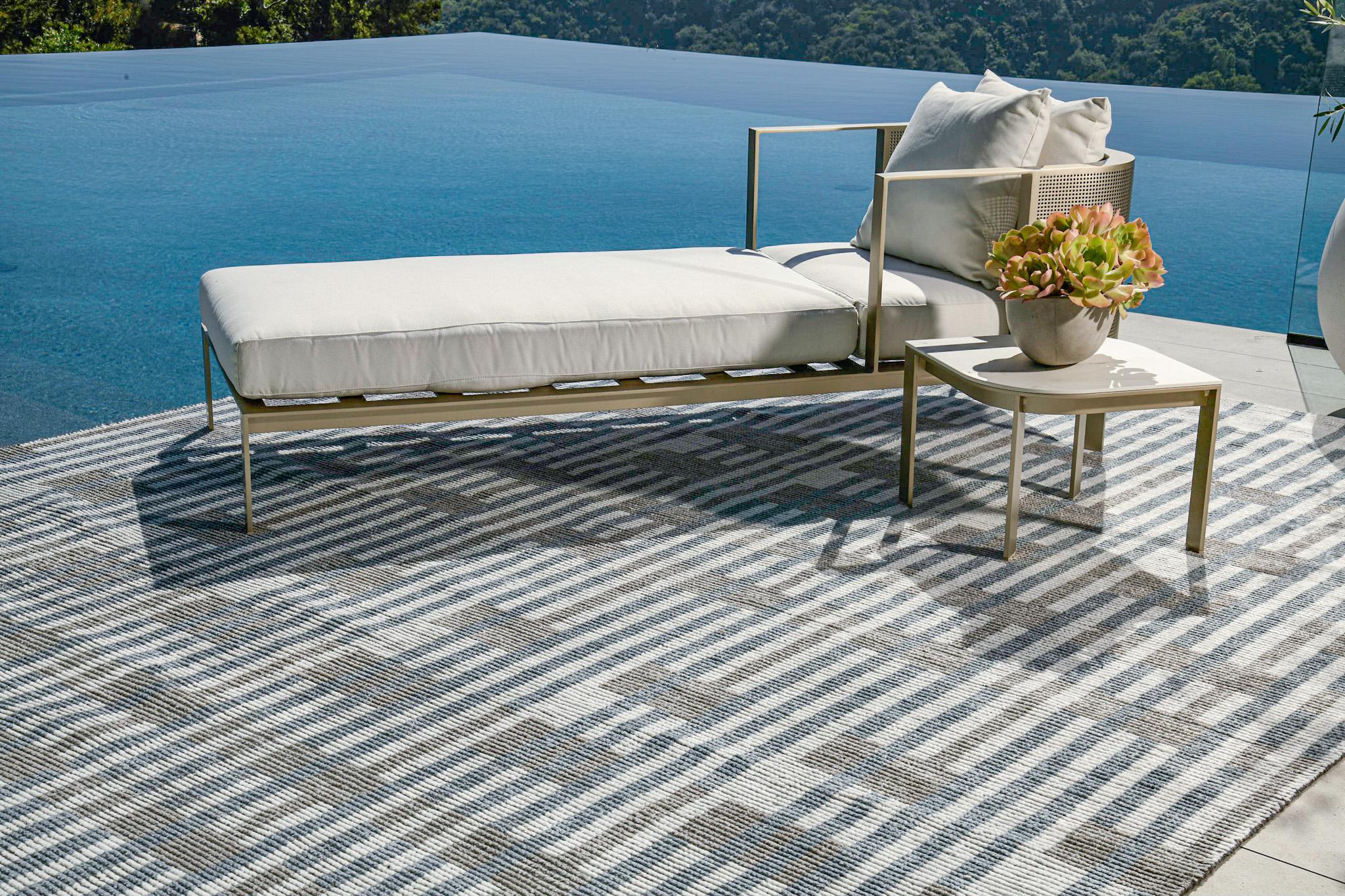 Enjoy the fresh air with Nasim, rugs that work indoors and out.

Rug Number
31431
Size
9' 4