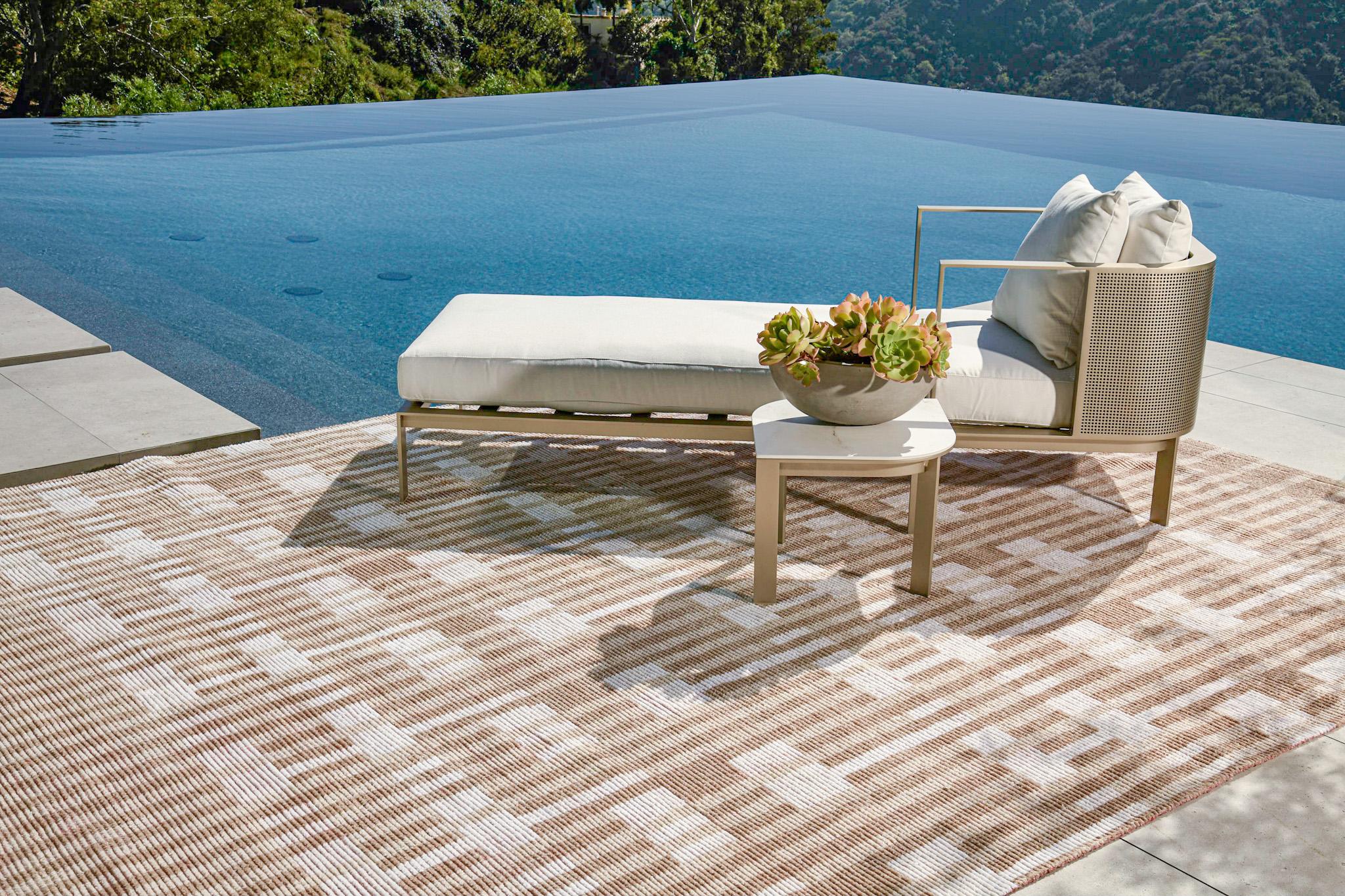 Enjoy the fresh air with Nasim, rugs that work indoors and out.

Rug Number
31427
Size
9' 1