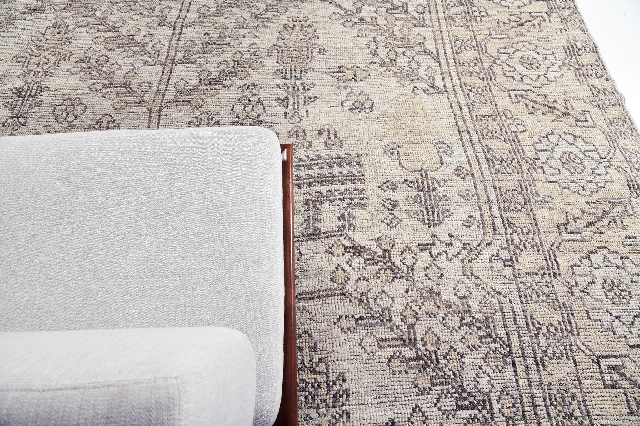 Rug Number
32079
Size
12' 2