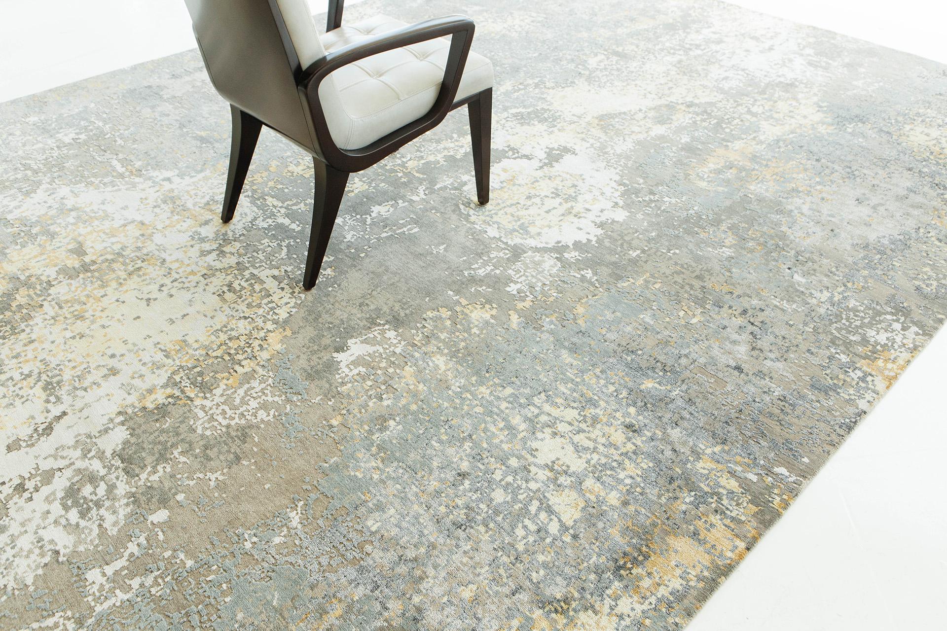 Indian Mehraban Modern Design Bamboo Silk Embossed Rug Mars For Sale