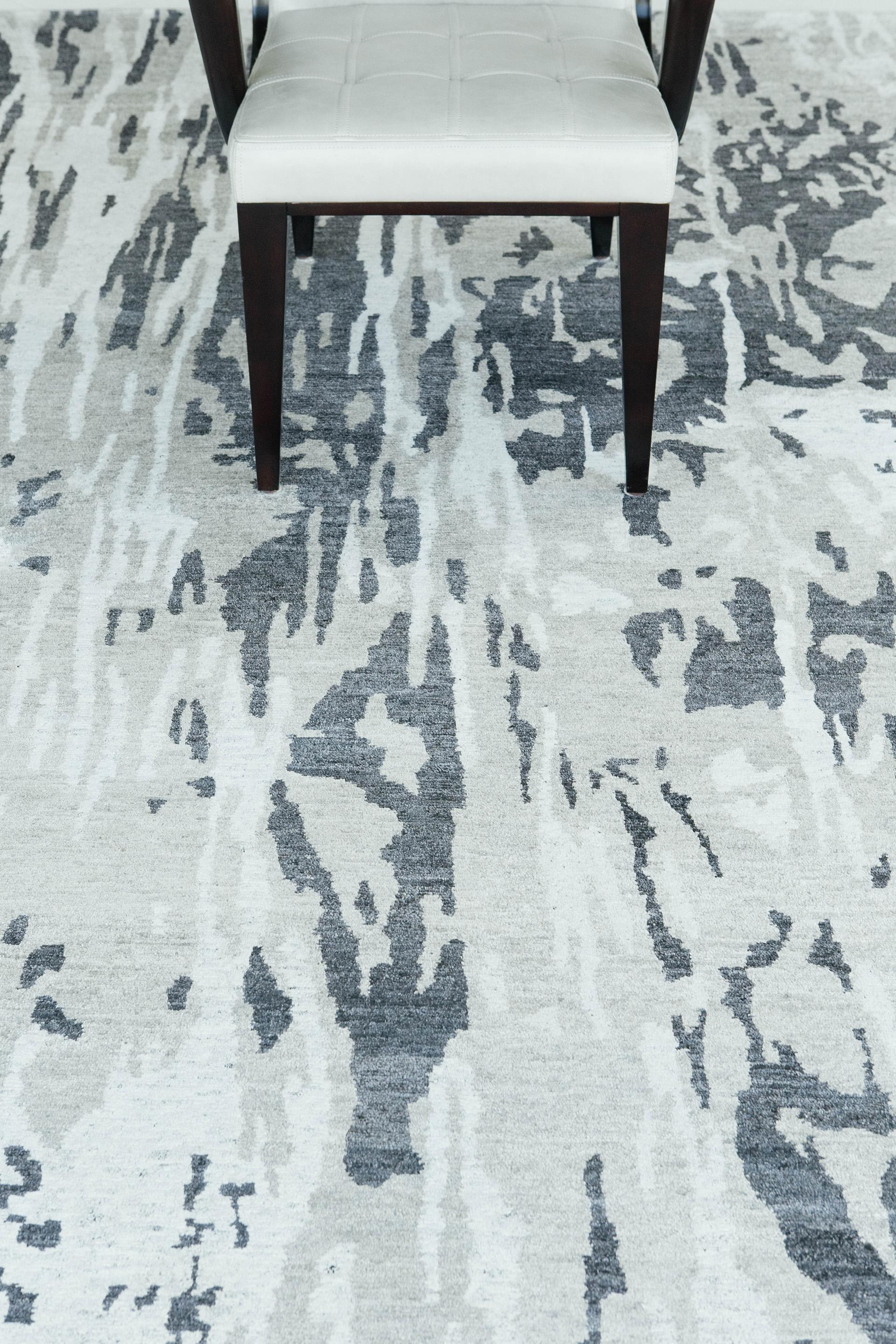 Annodato a mano Mehraban Rugs, Tappeto in seta di bambù dal design moderno A1898 in vendita