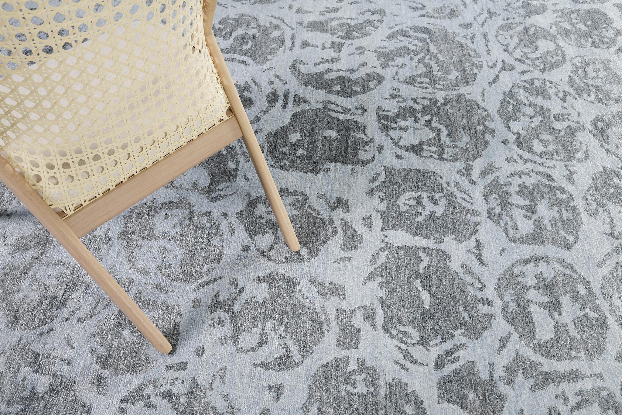 Mehraban Rugs, Tappeto in seta di bambù dal design moderno A1909 in vendita 4