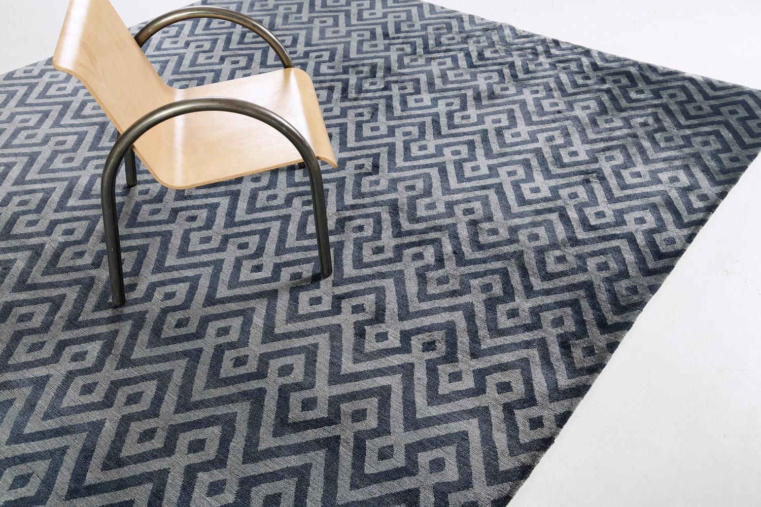 Mehraban Rugs, Tappeto di seta di bambù dal design moderno Devi in vendita 3