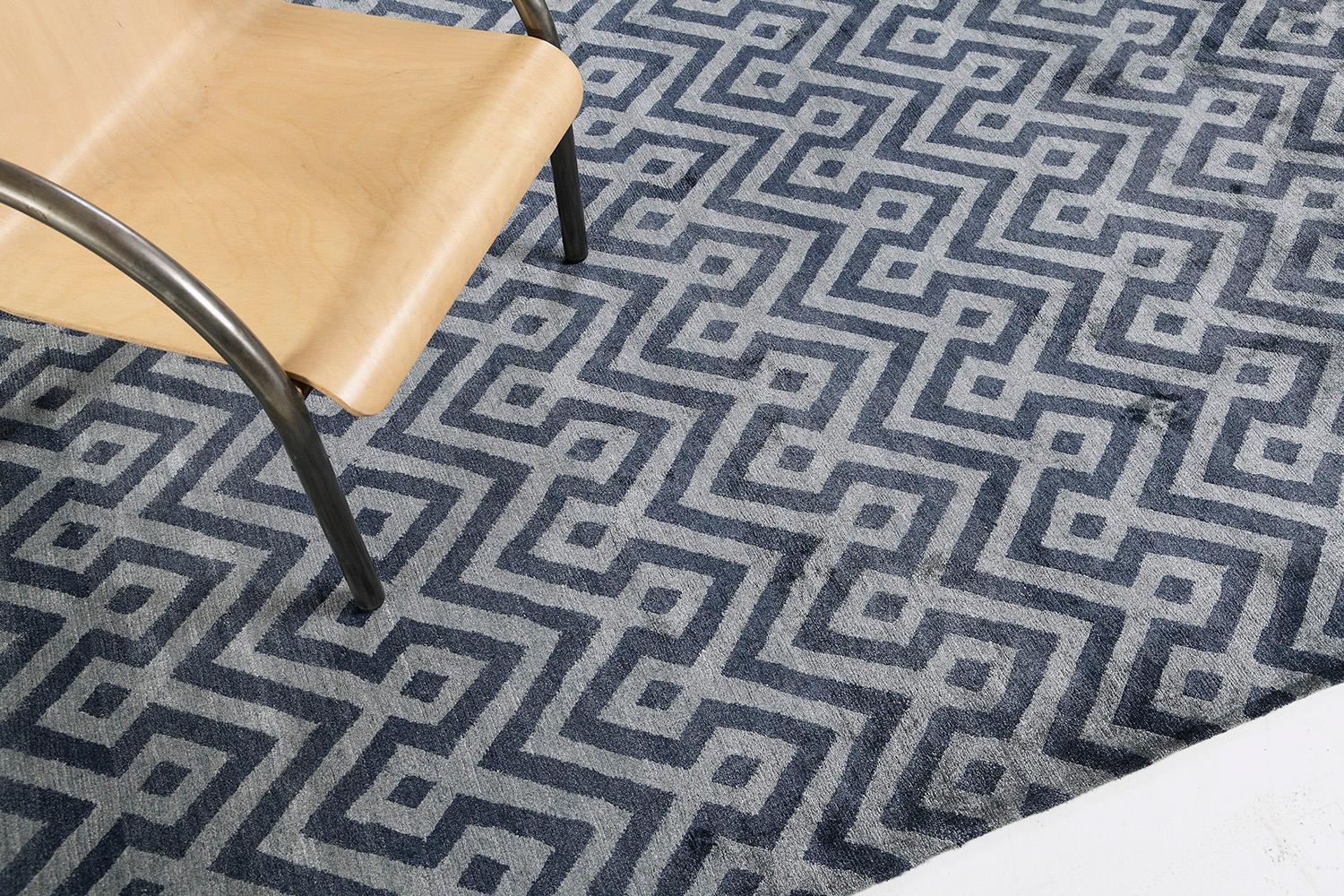 Mehraban Rugs, Tappeto di seta di bambù dal design moderno Devi In condizioni Nuovo in vendita a WEST HOLLYWOOD, CA