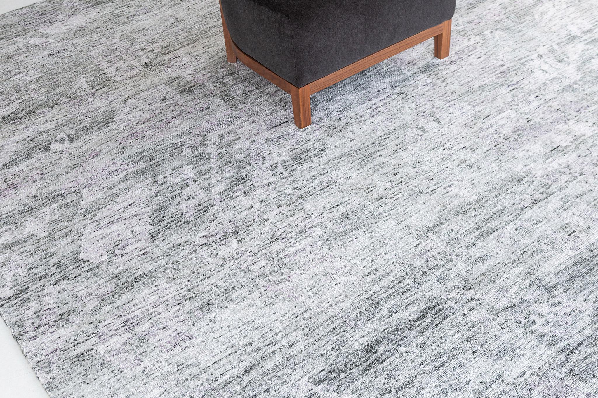 Mehraban Rugs, Tappeto in seta di bambù dal design moderno Fideli In condizioni Nuovo in vendita a WEST HOLLYWOOD, CA