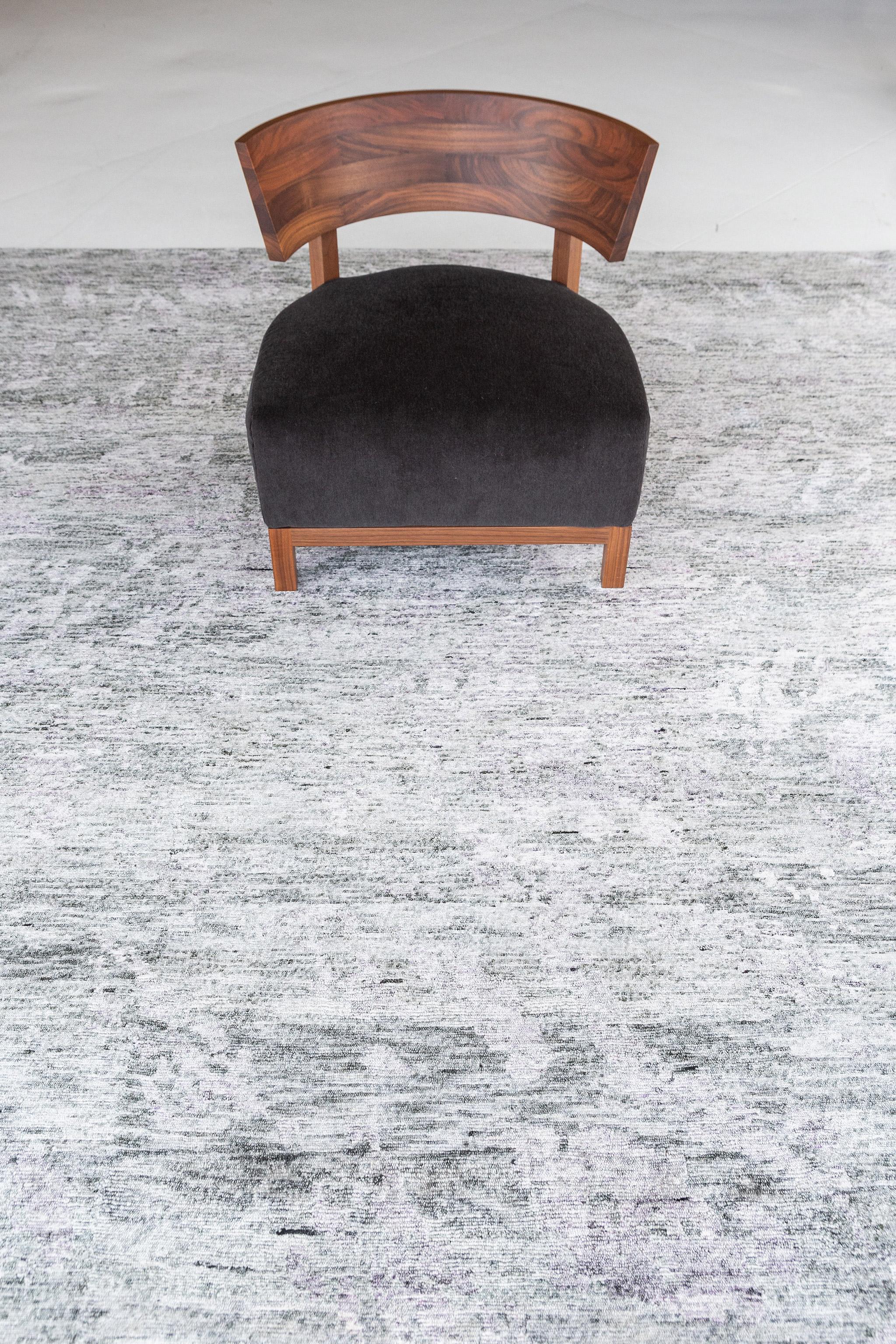 XXI secolo e contemporaneo Mehraban Rugs, Tappeto in seta di bambù dal design moderno Fideli in vendita