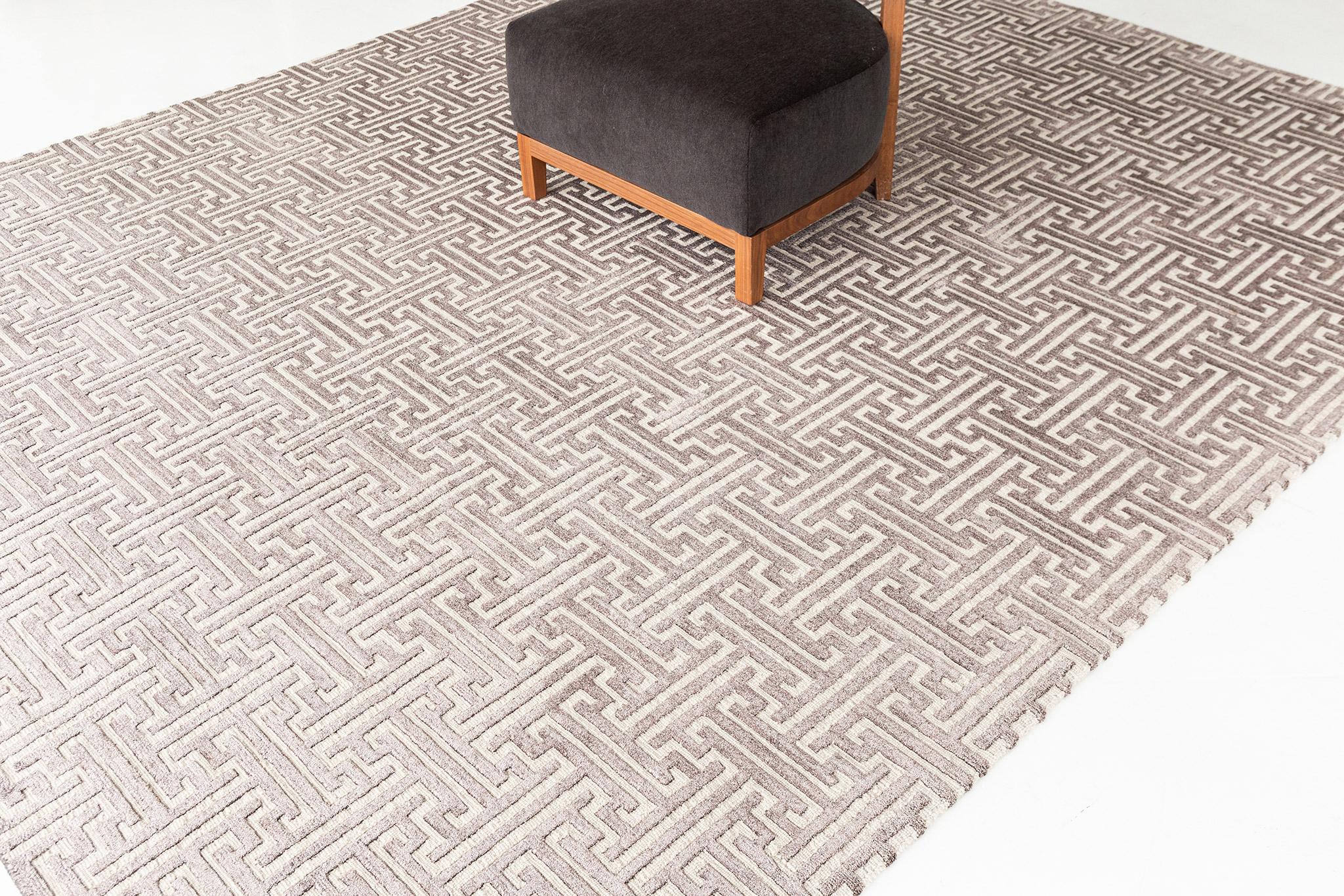 Embossed Mehraban Modern Design Bamboo Silk Rug Greeky For Sale