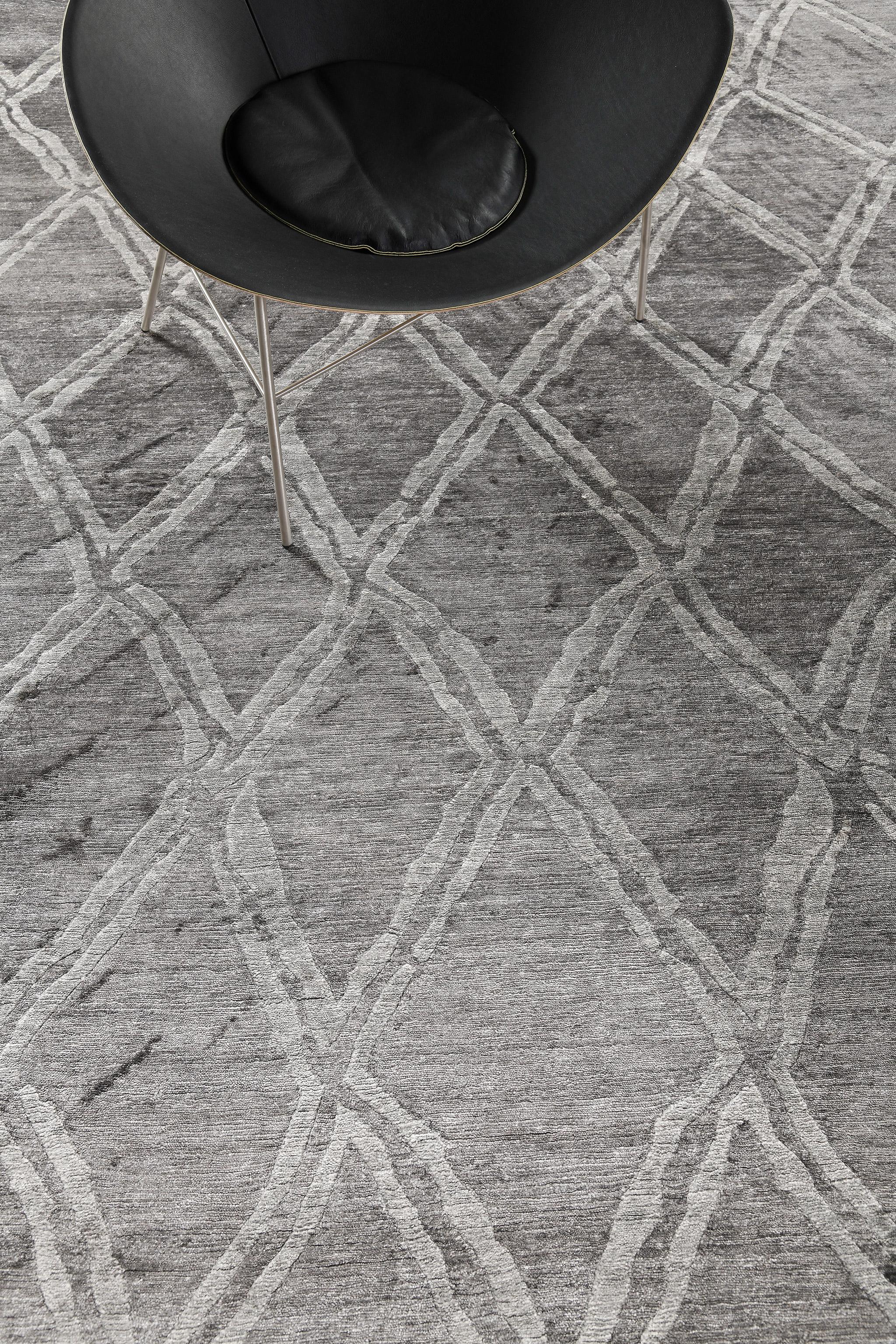 Mehraban Alfombra de seda de bambú de diseño moderno Palizada en relieve en venta 9