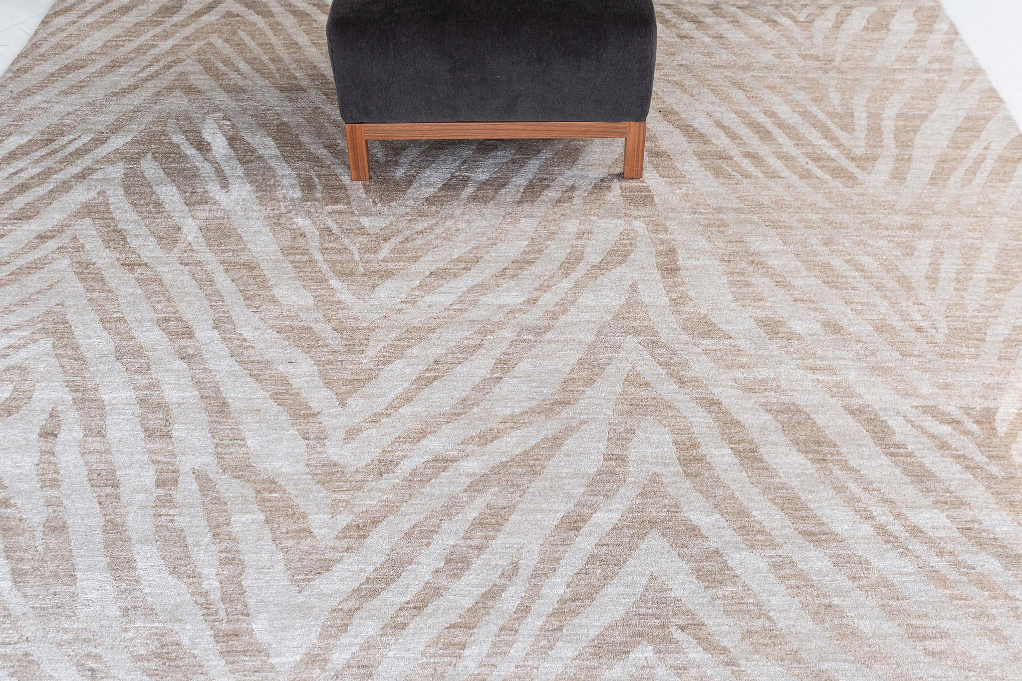XXI secolo e contemporaneo Mehraban Rugs, Tappeto in seta di bambù dal design moderno Zuri in vendita