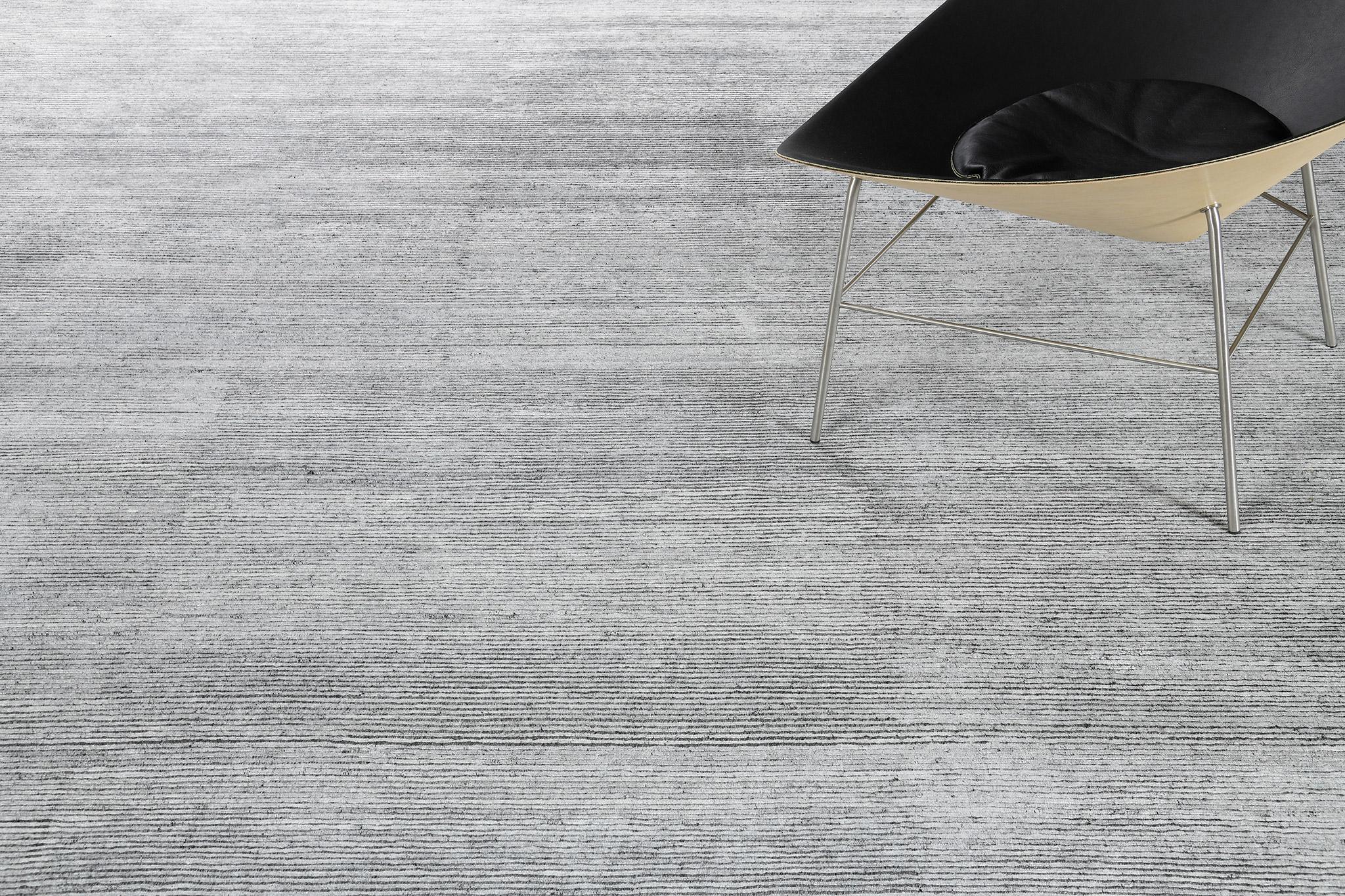 Mehraban Moderner gerippter Teppich aus Bambus, Seide und Wolle Vita im Angebot 9