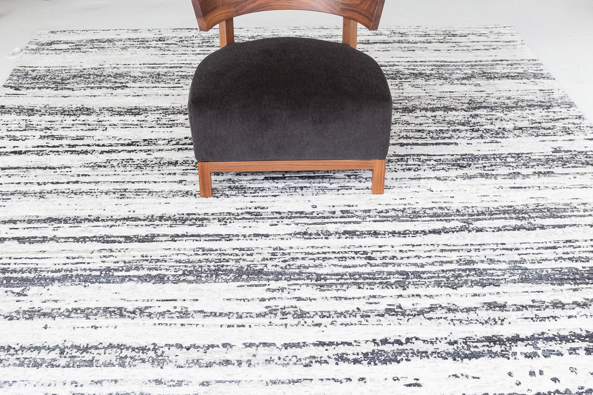 Mehraban Moderner Teppich aus Wolle und Bambus aus Seide 10095A (21. Jahrhundert und zeitgenössisch) im Angebot