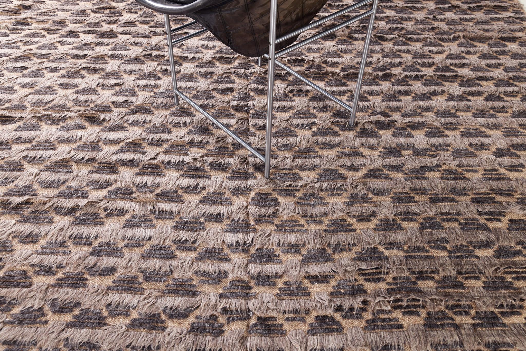 Mehraban Nami, Collezione Sahara in vendita 1