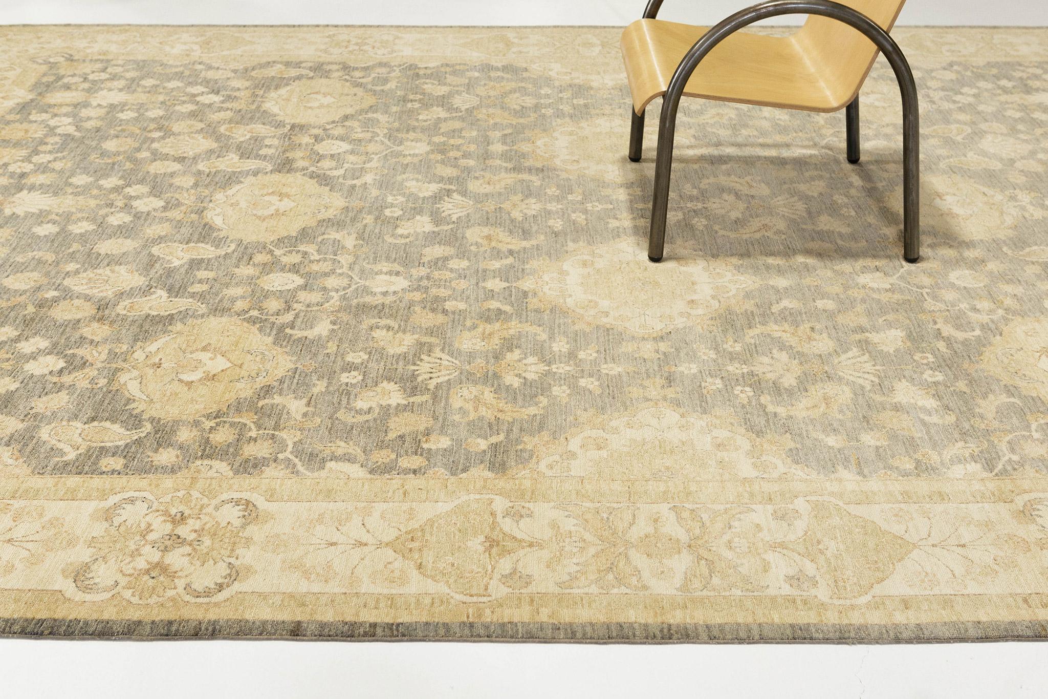 Annodato a mano Mehraban Rugs a tintura naturale Amritsar Design Collection Bliss D5544 in vendita